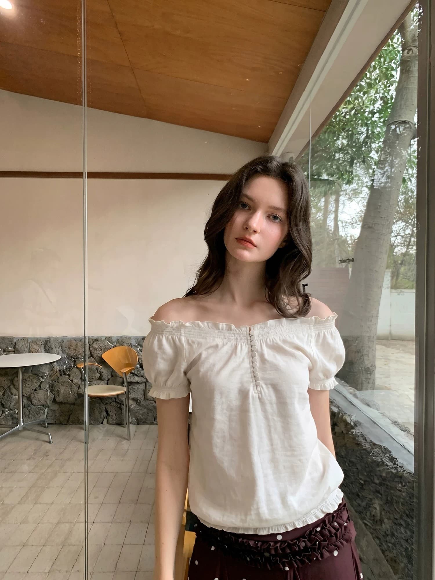 creamsu 시리아 화이트 레트로 거품 소매 레이스 오프숄더 반팔 티셔츠 여성 여름 허리 수축 오프숄더 둘 착용 맨위 상세 이미지 2