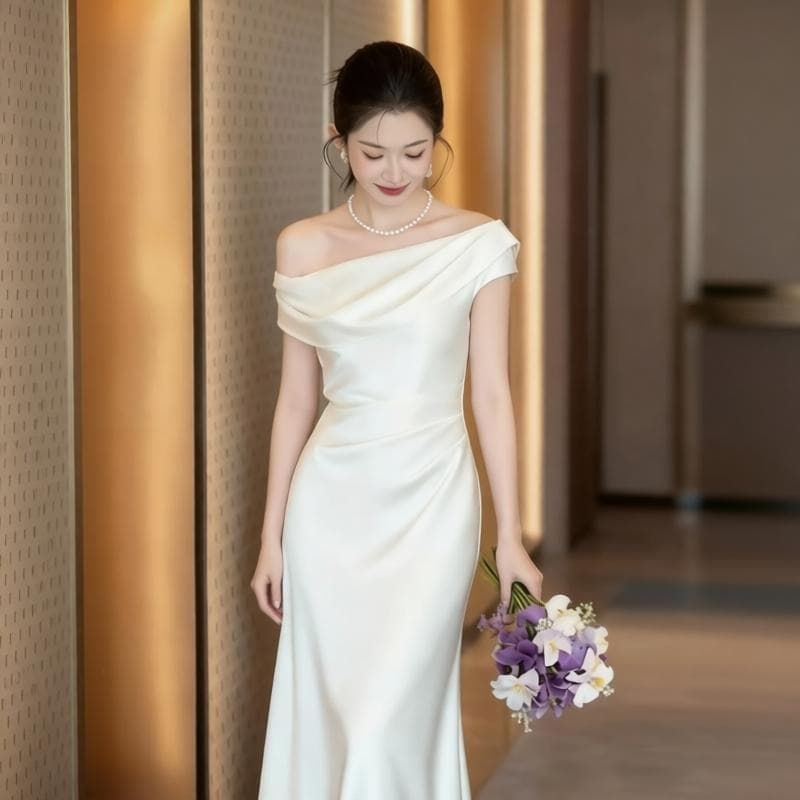 프랑스식 사회자 비스듬한 어깨 오프숄더 화이트 예복 생일 연례 회의 참여 드레스 아침 로브 라이센스 샤오 바이 치마