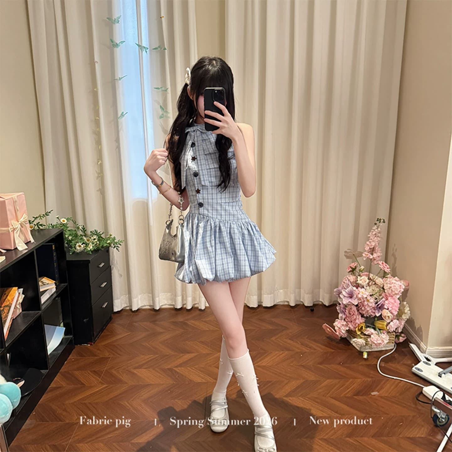 직물 돼지 얼음 블루 우유 밀가루 한 부서 달콤함 파란색 체크무늬 민소매 여성 드레스 여름 품격 꽃밭 미니 스커트 상세 이미지 5