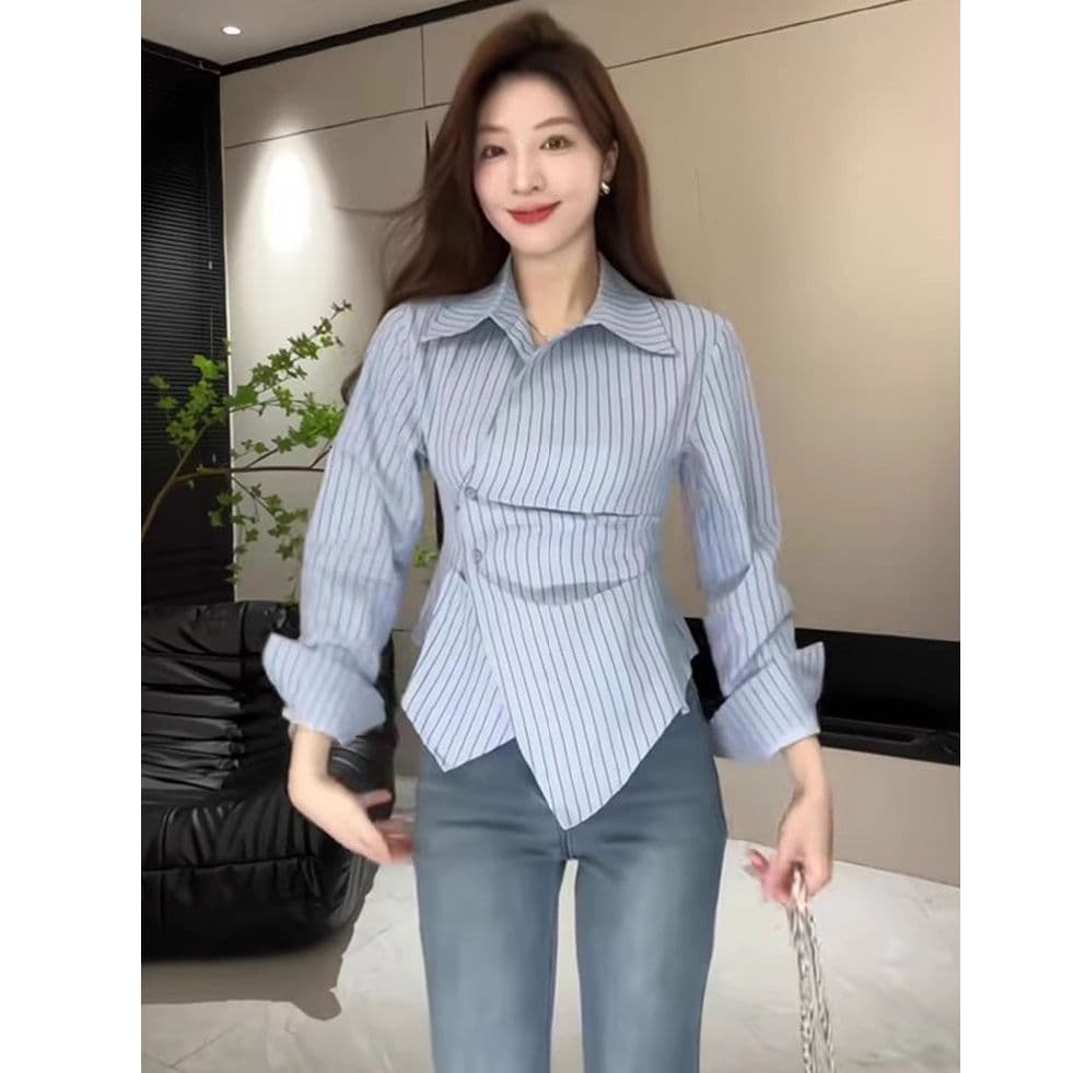 봄 여름 새로운 디자인 센스 불규칙 허리 수축 슬림해 보이는 셔츠 폴로 칼라 캐주얼 패션 셔츠 상세 이미지 2