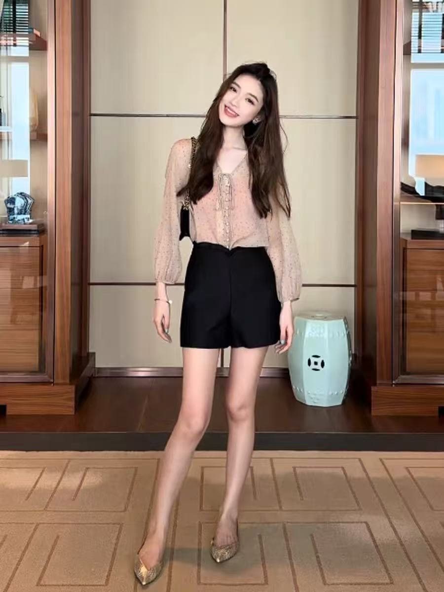 프랑스식 도트 무늬 레이스업 V넥 시폰 셔츠 여성 여름 새로운 고유 한 품격 루즈핏 슬림해 보이는 다용도 얇은 스타일 맨위 상세 이미지 3