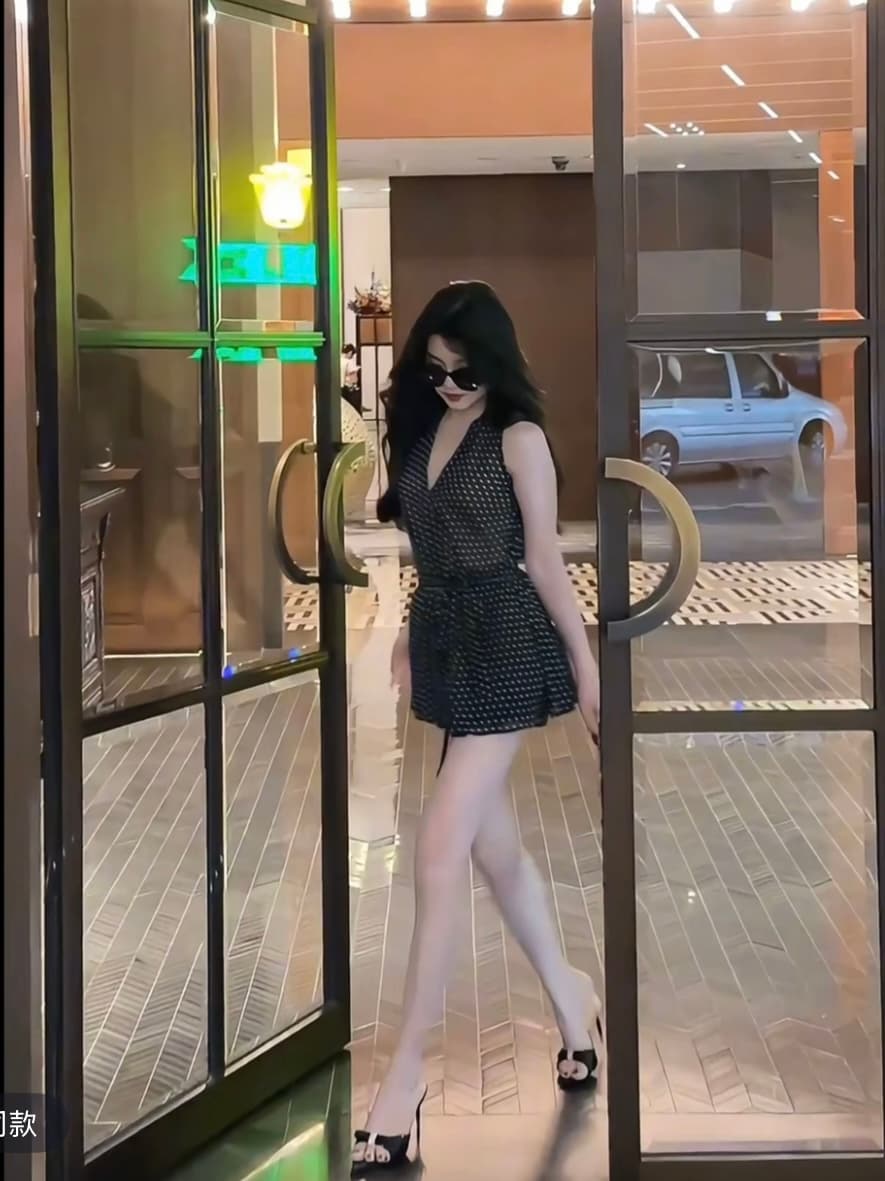 순수한 욕망 다용도 도트 무늬 민소매 투피스 슈트 이미지 3