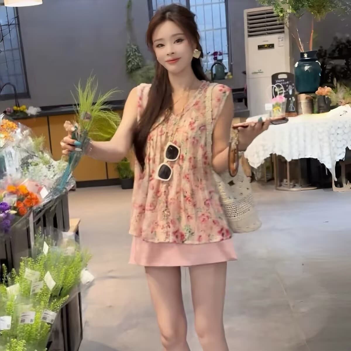 프랑스식 낭만주의 달콤한 스타일 패션 작은 세트 여성 여름 품격 꽃무늬 민소매 작은 셔츠 반신 치마바지 투피스 세트 이미지 5