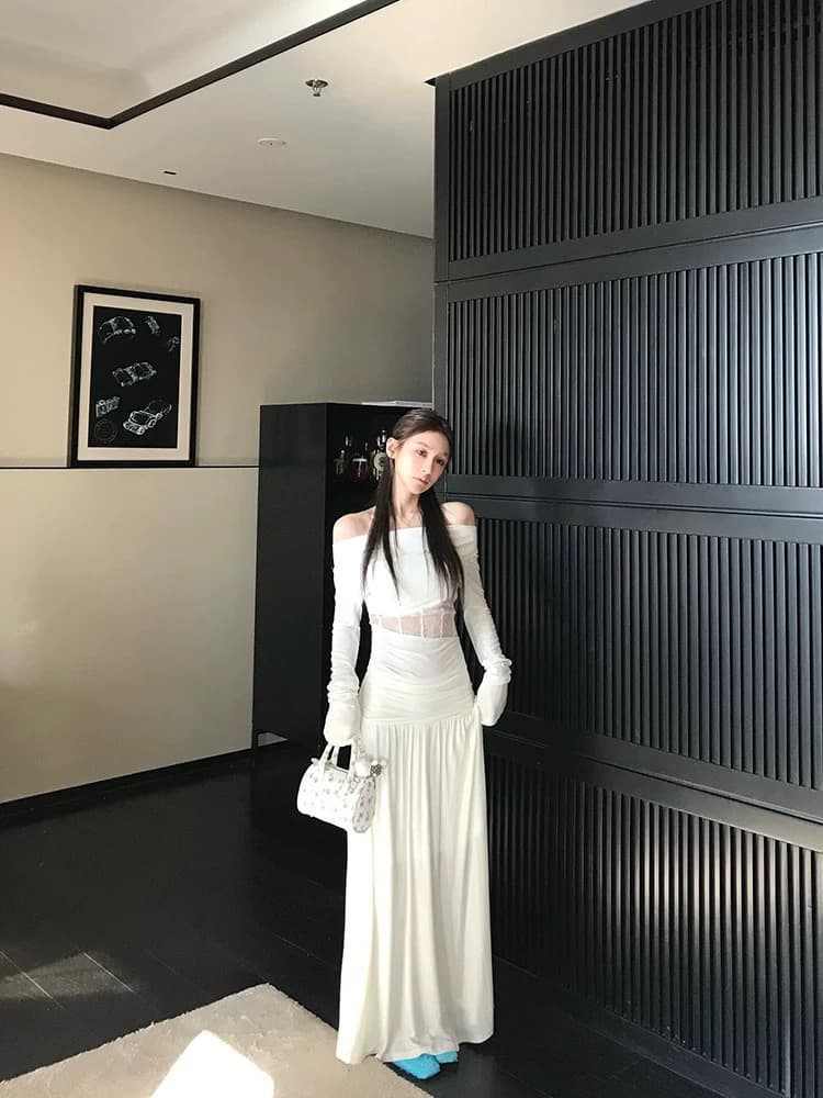 skk store 향기로운 부드러운 crush 디자인 센스 오프숄더 홀로우 아웃 레이스 주름 기본 셔츠 반신 치마 세트 이미지 3