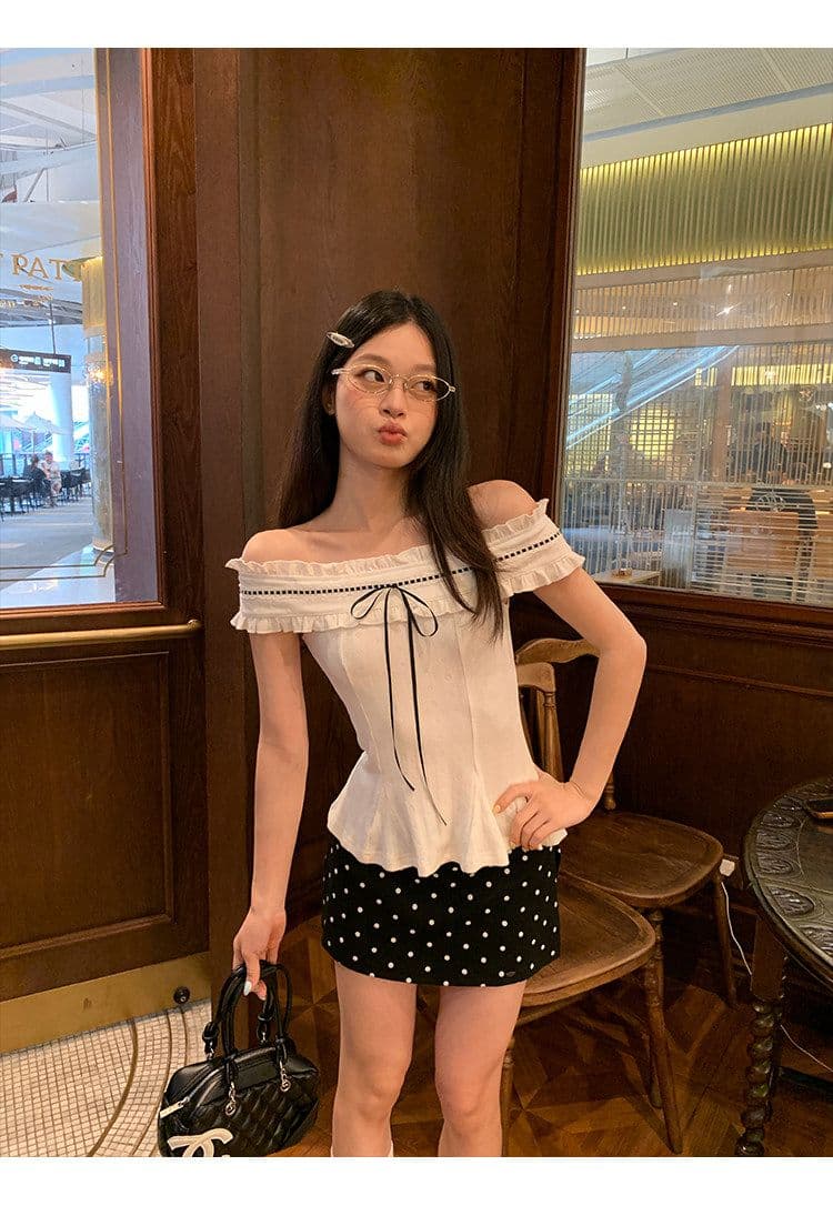 bubbleley 화이트 오프숄더 맨위 흑인과 백인 배색 패치워크 프릴 통기성 몸매 가꾸기 슬림해 보이는 세트 상세 이미지 7