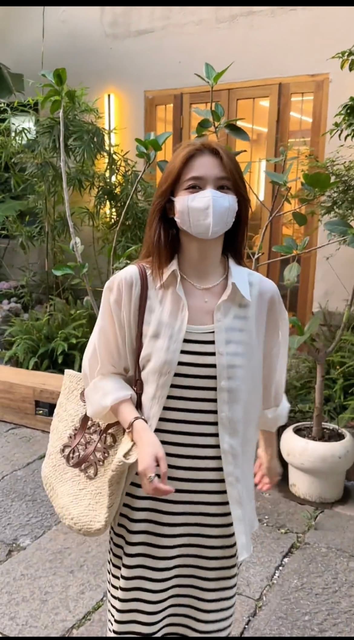 한 부서 민소매 조끼 스트라이프 여성 드레스 2023 여름 새로운 캐주얼 연령 감소 외국 가스 작은 대중 롱 코트 치마 이미지 2