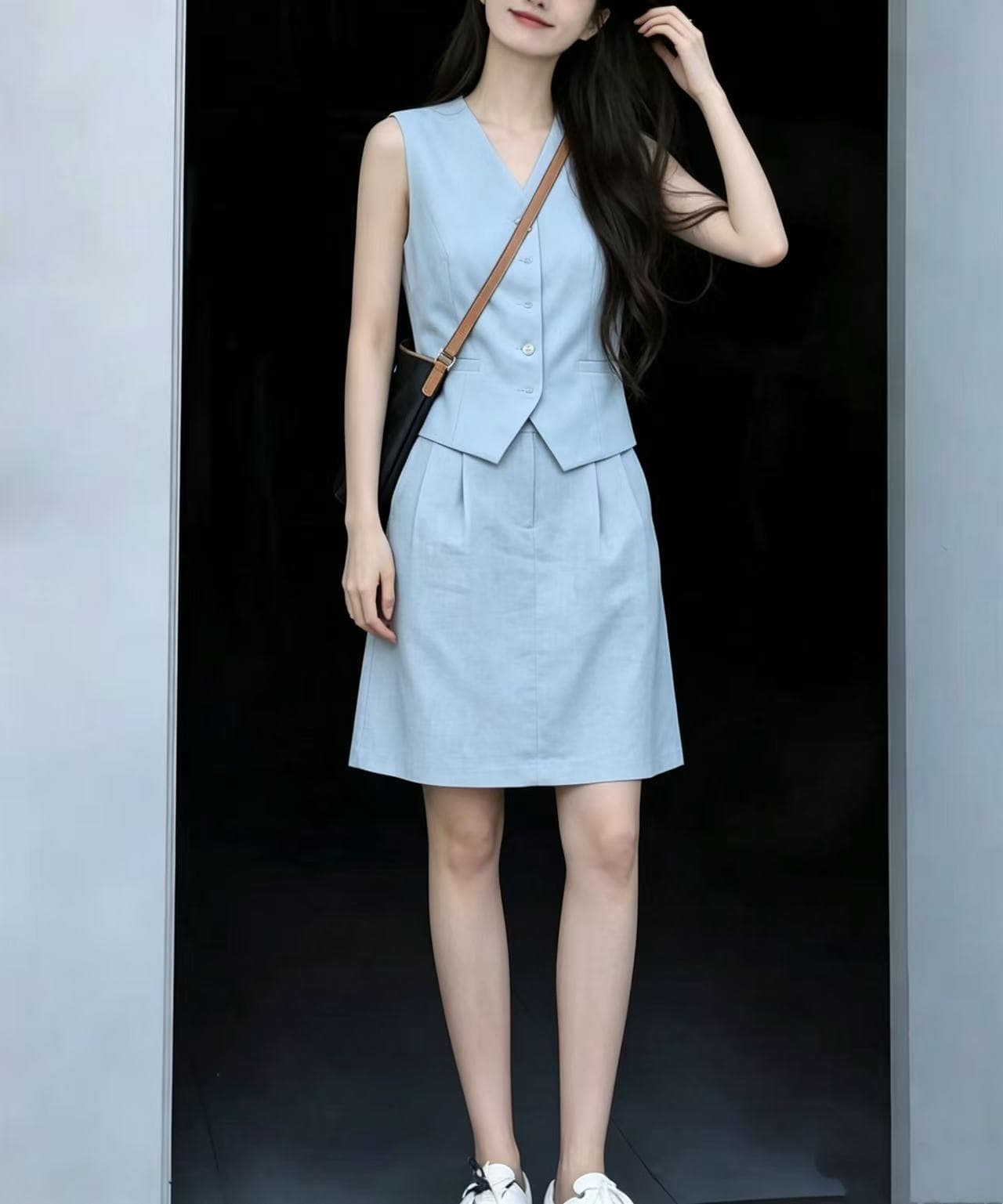 오래된 돈 바람 블루 회색 베스트 세트 여성 여름 새로운 세련된 품격 쇼트 스타일 민소매 조끼 반신 스커트 두 조각