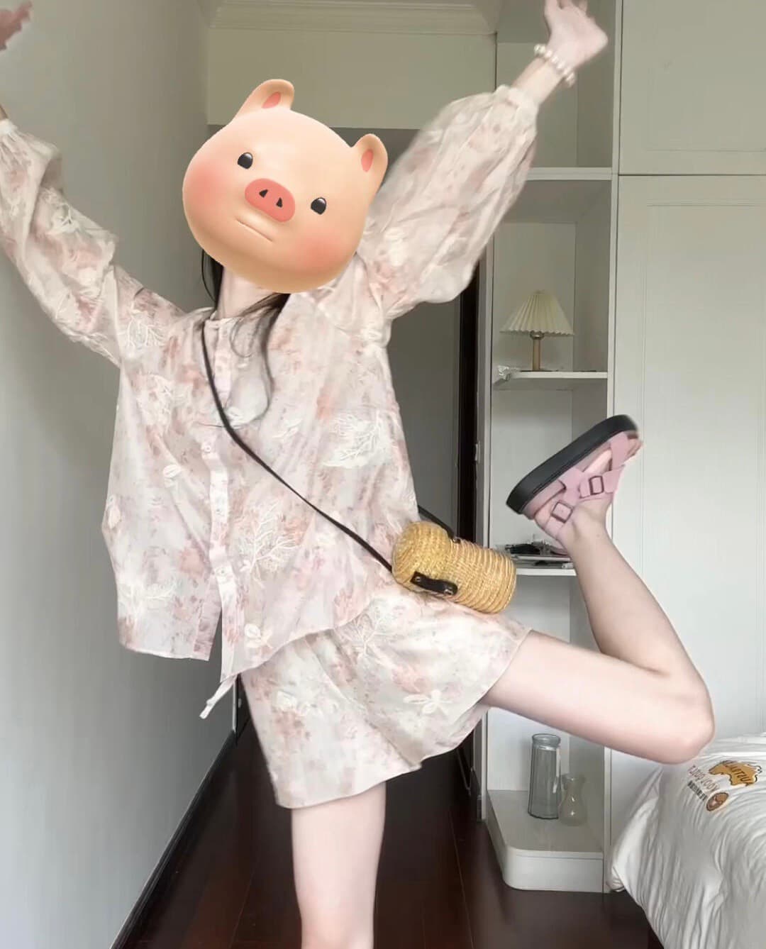 프랑스식 자외선 차단 질감 센스 주간 실크 루즈핏 여성 셔츠 자카드 캐주얼 반바지 느긋한 투피스 슈트 상세 이미지 1