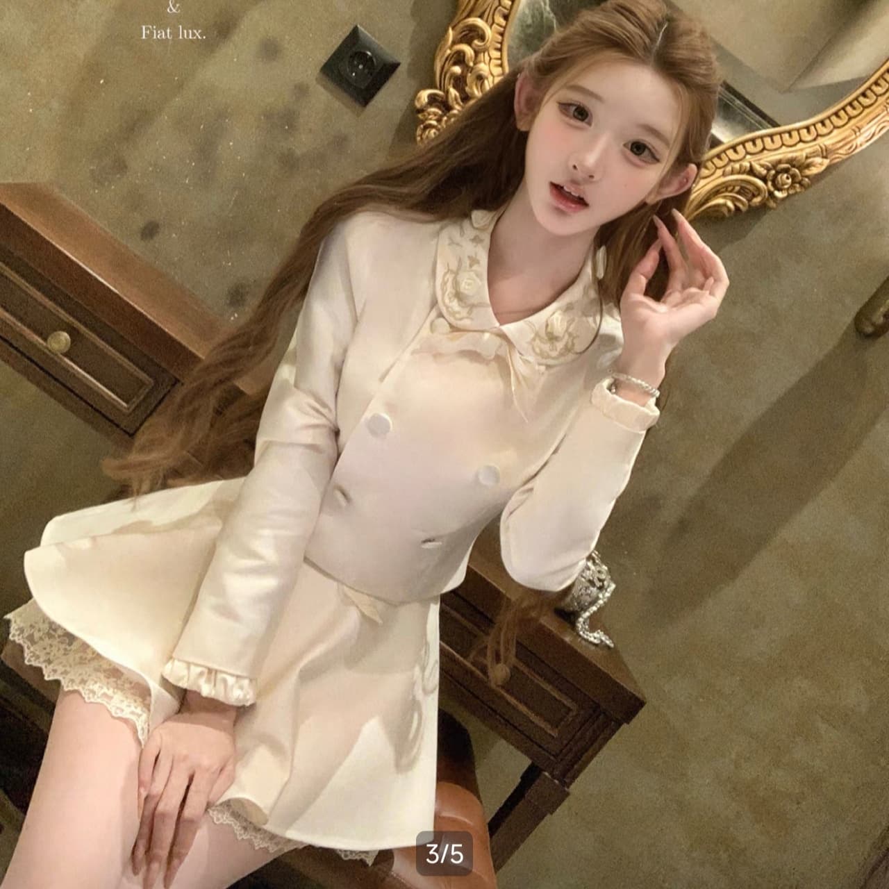 늦게 우산 우산 26 ss 화이트 치자 나무 의식 수공 꽃 자수 칼라 이중 버튼 재킷 이중층 반 스커트 세트 상세 이미지 1