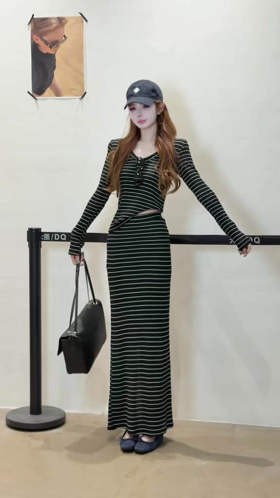 스트라이프 한 첨부 된 의류 반 스커트 세트