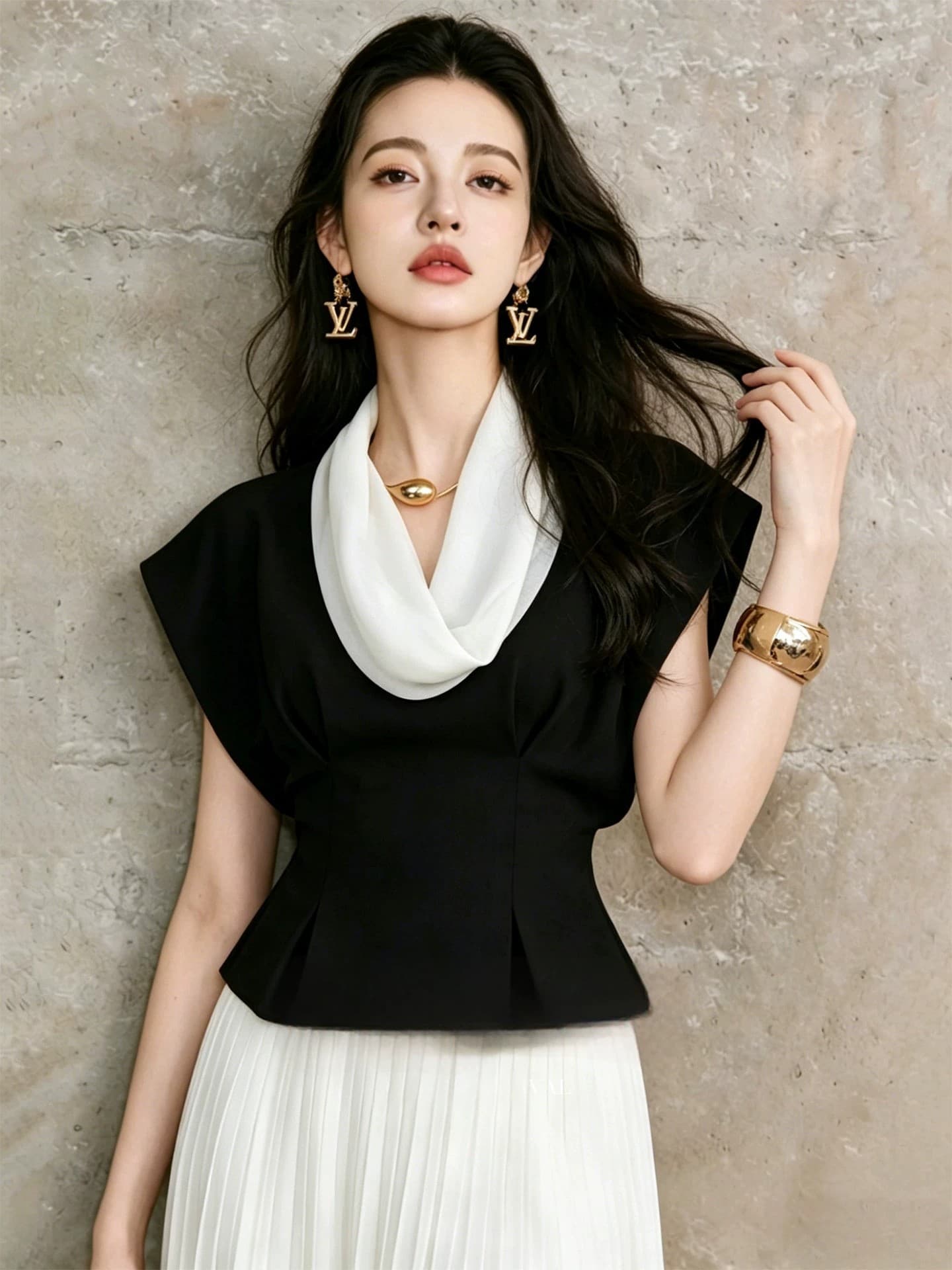 여름 출퇴근 빛 럭셔리 우아함 바람 품격 맨위 프랑스식 작은 대중 디자인 센스 고유 한 아름다운 검정색 흔들다 칼라 셔츠 이미지 2