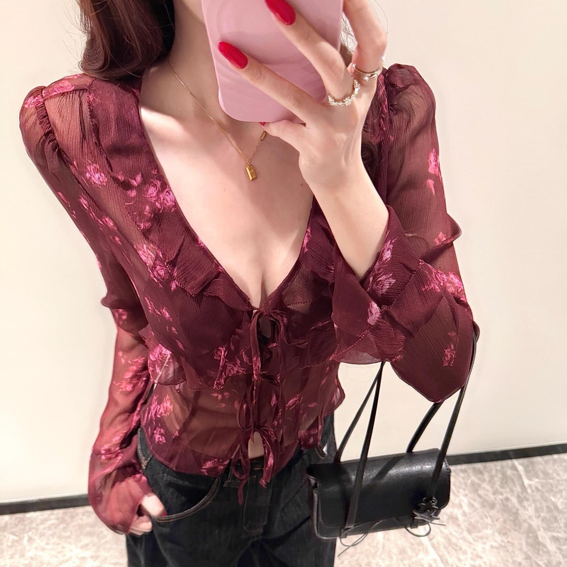 프랑스식 레트로 빨간색 꽃무늬 V넥 여성 셔츠 여름 미니멀리즘 디자인 센스 순수한 욕망 몸매 가꾸기 품격 캐주얼 맨위 상세 이미지 4