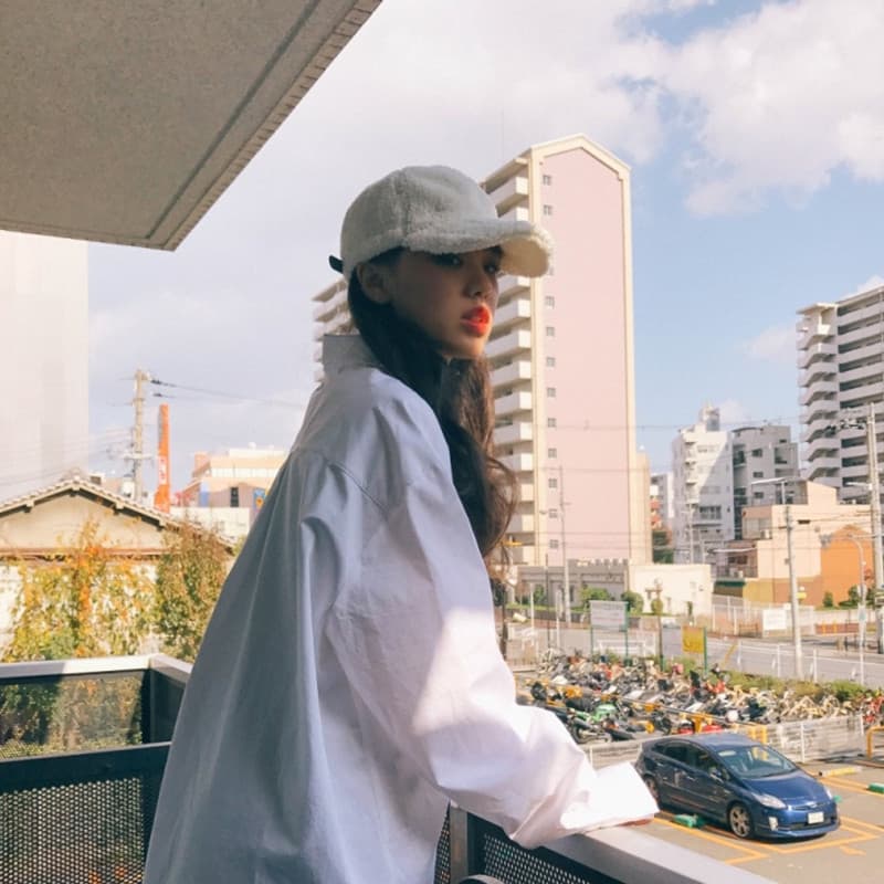 chic 이른 가을 여성 셔츠 새로운 여성 의류 한국 스타일 홍콩 느낌 사회 느긋한 맨위 인터넷 유명인 루즈핏 셔츠 트렌디 상세 이미지 2