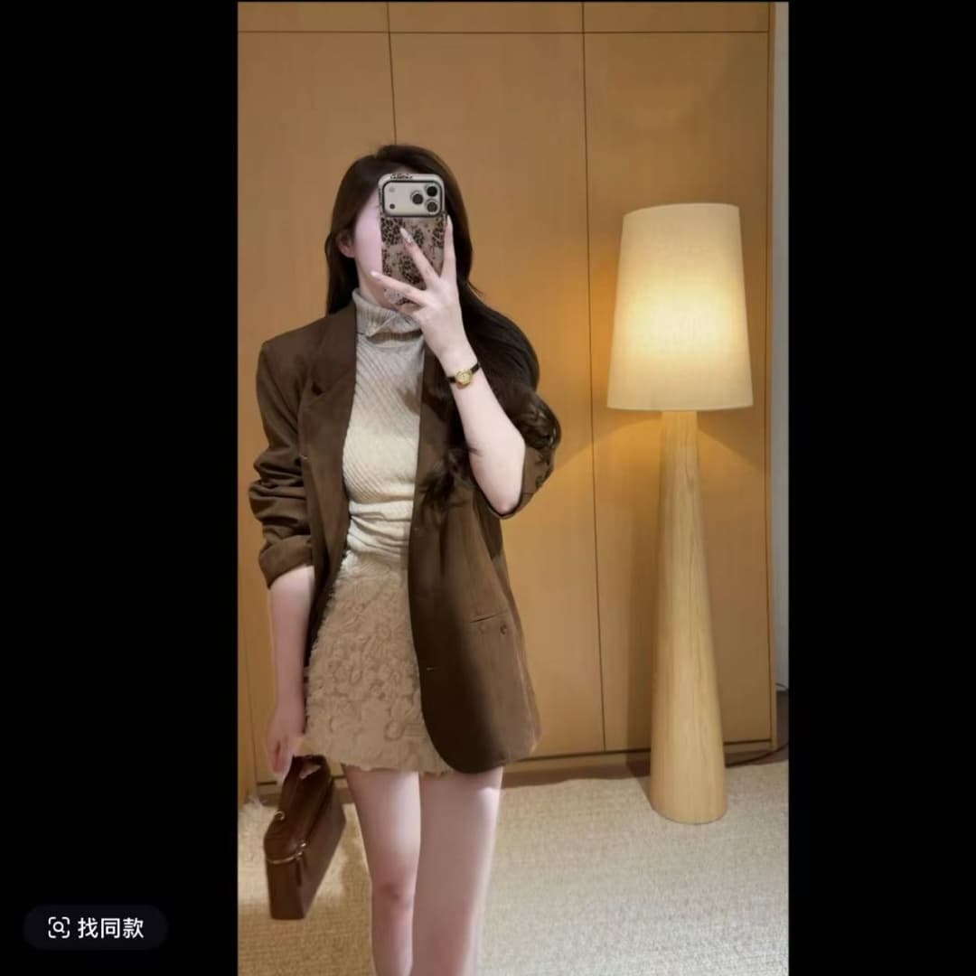 이른 가을 한 부서 착용 가져 가라. 고급 센스 작은 샤넬 스타일 레트로 재킷 터틀넥 니트 스웨터 타이트 스커트 세 조각 세트 여성 이미지 4