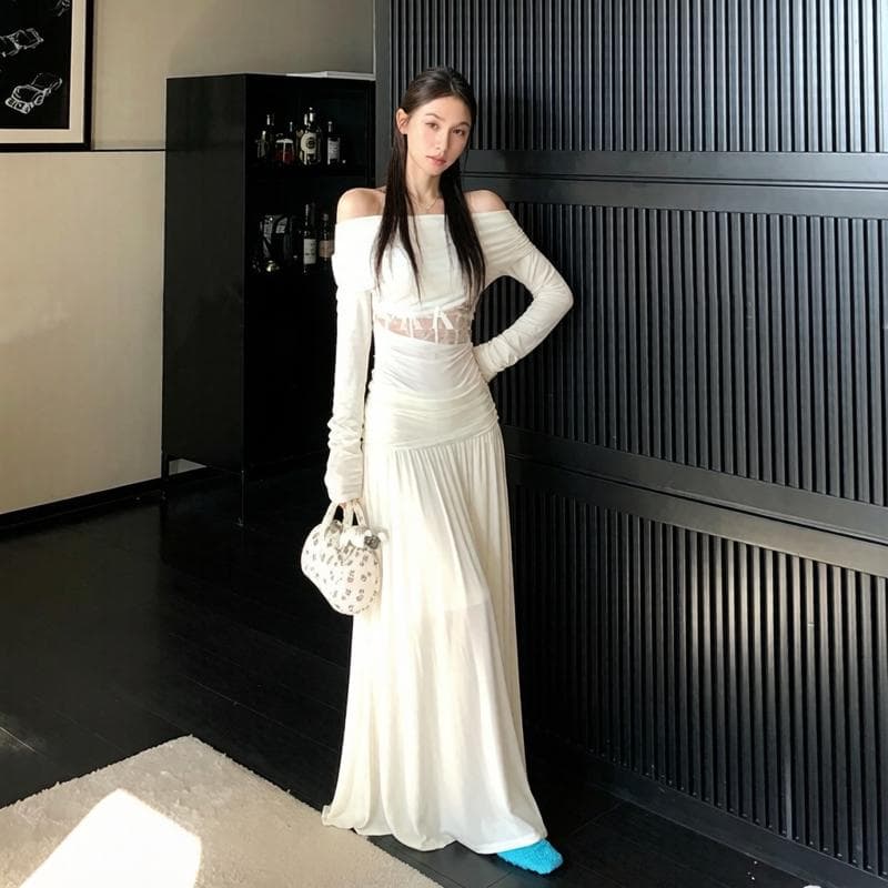봄 세트 여성 디자인 센스 오프숄더 홀로우 아웃 레이스 주름 기본 셔츠 맨위 반신 스커트 두 조각 여성 세트 이미지 3