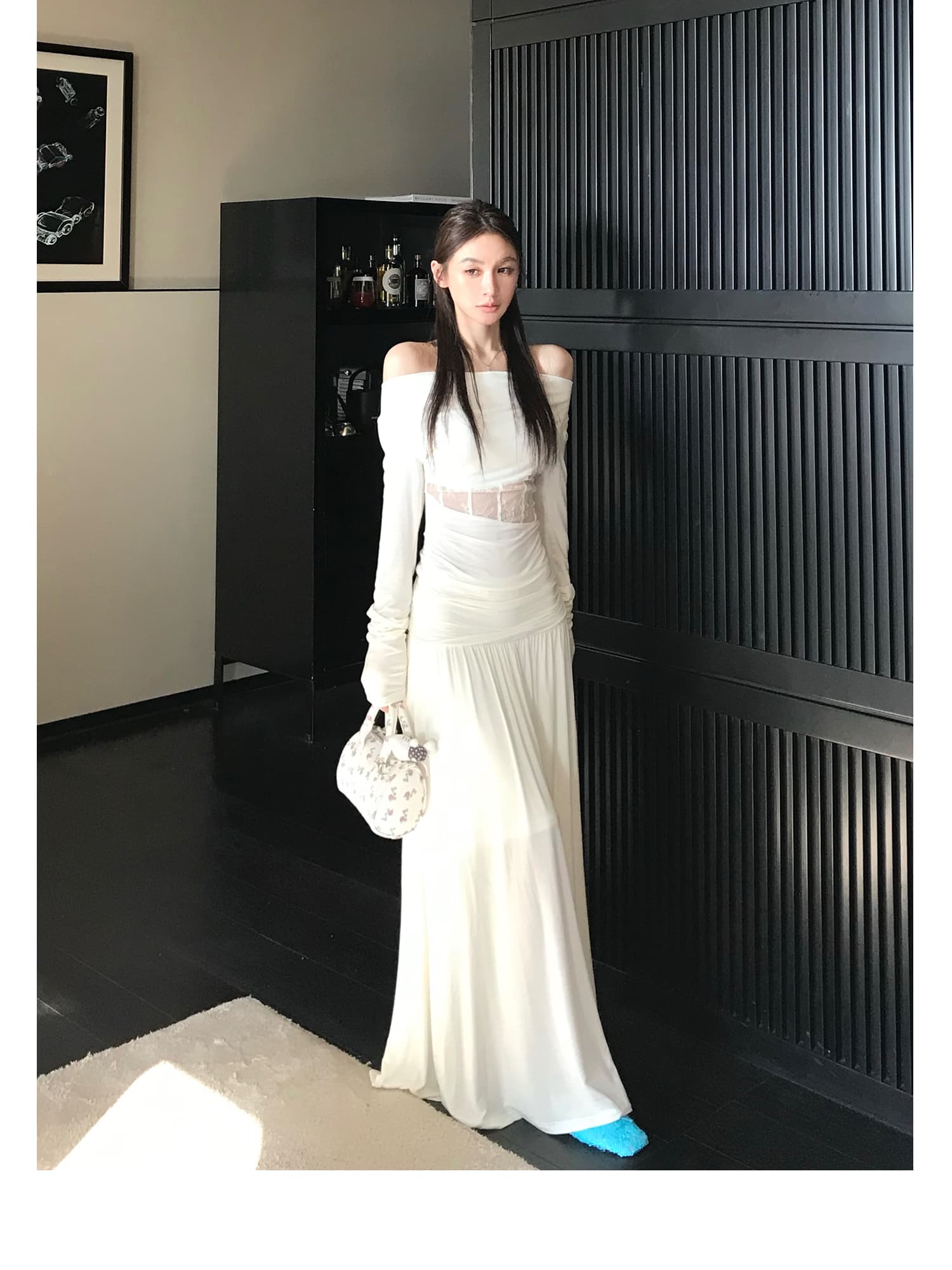 봄 세트 여성 디자인 센스 오프숄더 홀로우 아웃 레이스 주름 기본 셔츠 맨위 반신 스커트 두 조각 여성 세트 상세 이미지 1