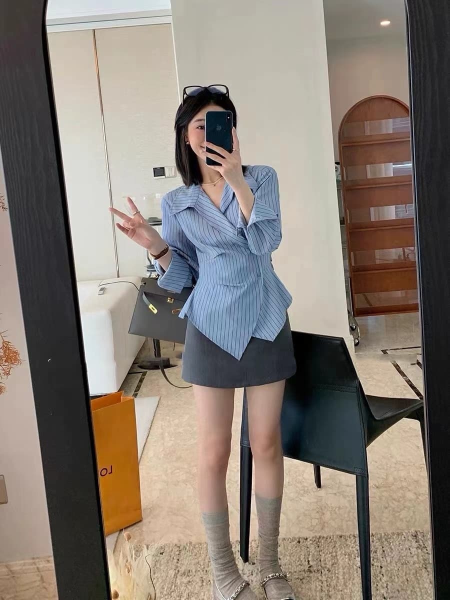 새로운 한국 스타일 패션 디자인 센스 불규칙 허리 수축 슬림해 보이는 세련된 스트라이프 셔츠 상세 이미지 11