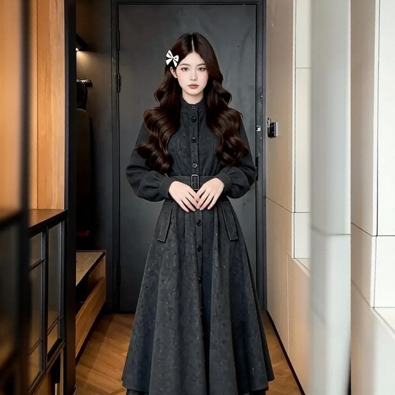 프랑스식 스탠드 칼라 긴팔 여성 드레스 가을 2026 새로운 허리 수축 슬림해 보이는 한 마디 롱 스커트 고급 센스 품격 이미지 3