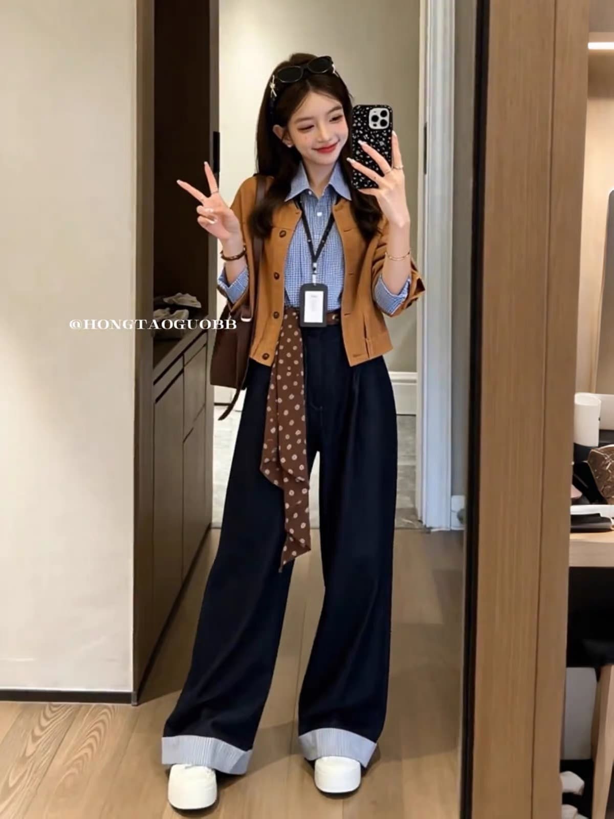 가을 ootd 착용 가져 가라. 전체 집합 한 부서 학원 스타일 파란색 스트라이프 셔츠 짧은 외투 와이드 레그 팬츠 세 조각 여성 세트 이미지 2