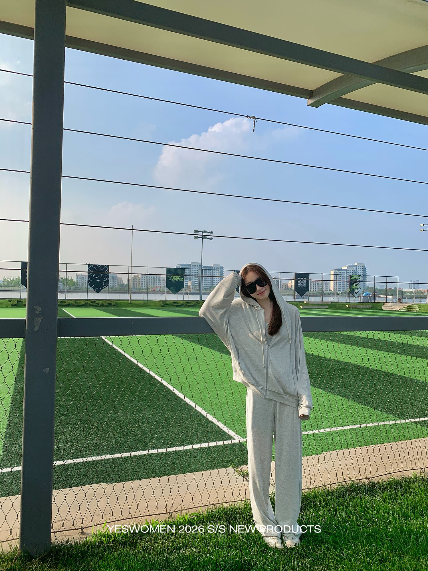 작은 적합한 맞춤 am v 구름 시리즈 가을 새로운 얇은 스타일 후드 티 스웨터 운동 캐주얼 세트 여성 상세 이미지 4