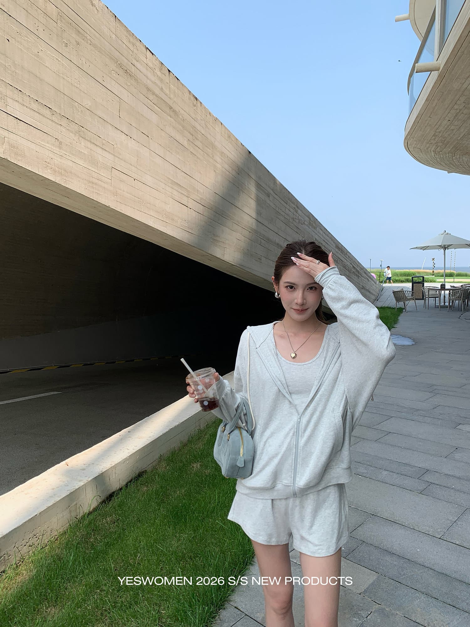 작은 적합한 맞춤 am v 구름 시리즈 가을 새로운 얇은 스타일 후드 티 스웨터 운동 캐주얼 세트 여성 상세 이미지 7