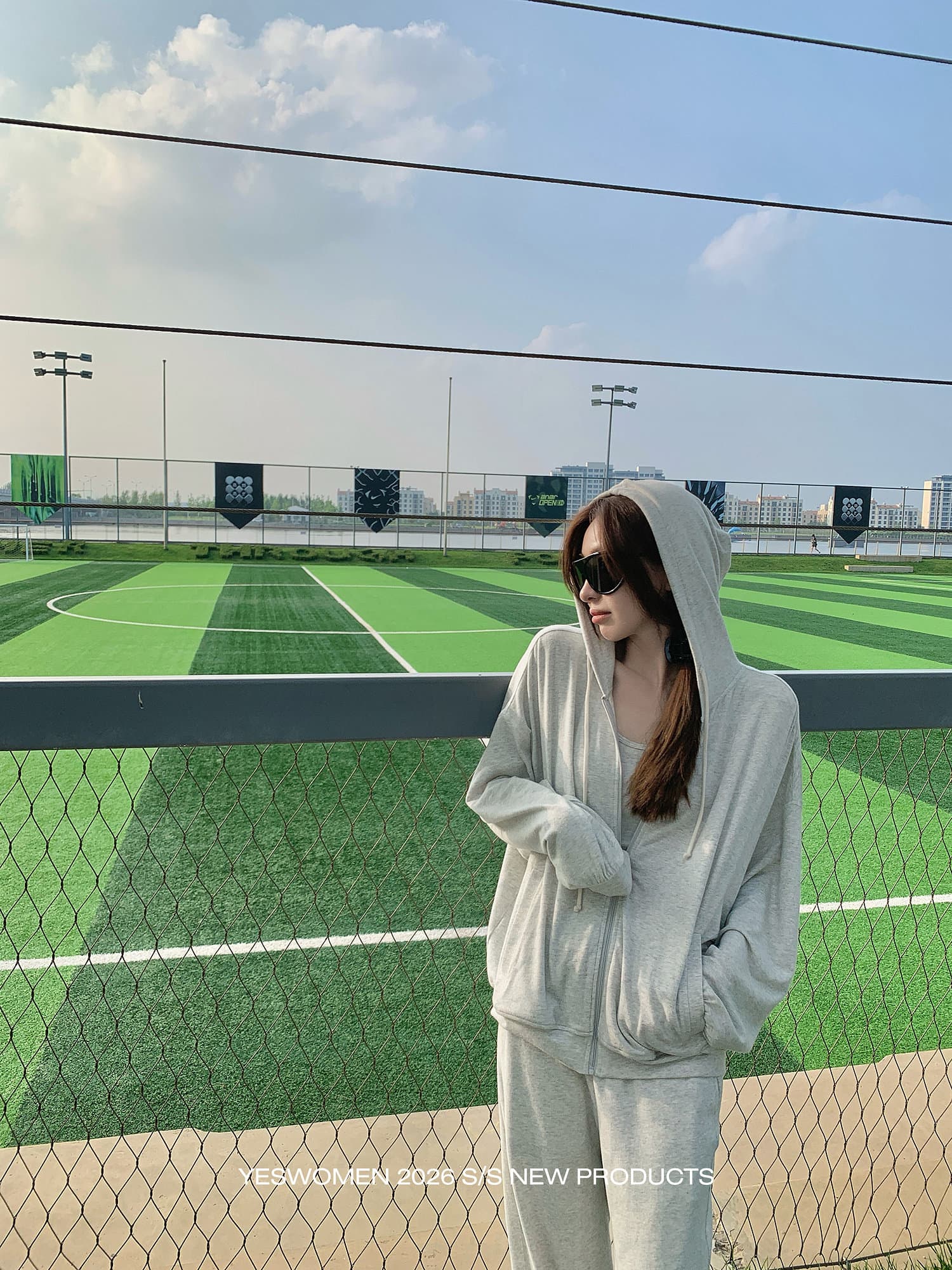 작은 적합한 맞춤 am v 구름 시리즈 가을 새로운 얇은 스타일 후드 티 스웨터 운동 캐주얼 세트 여성 상세 이미지 17