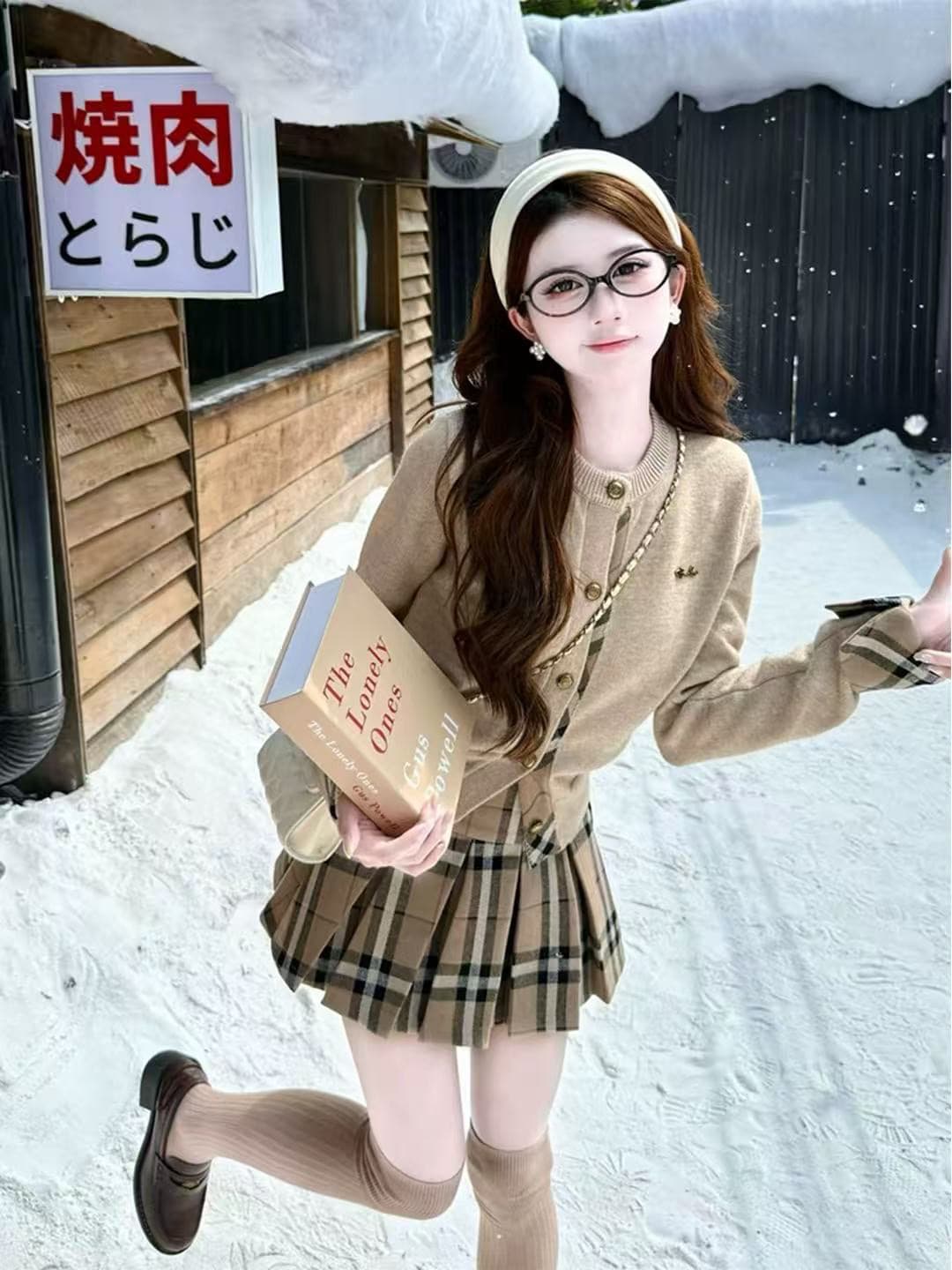 자이언트 잘 생긴 폭발 코디 전체 집합 한 부서 품격 다용도 체크무늬 패치워크 오픈 가디건 슬림해 보이는 플리츠 미니 스커트 이미지 2