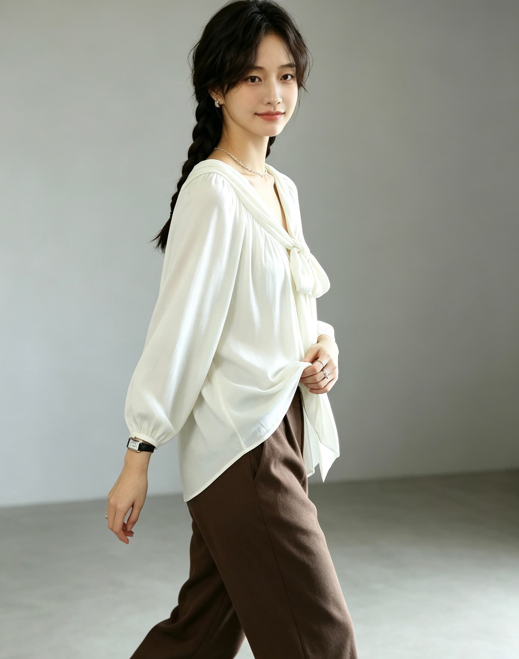 프랑스식 품격 양성 및 음성 둘 착용 루즈핏 도루 센스 슬림해 보이는 레이스업 블라우스 맨위 여성 상세 이미지 4
