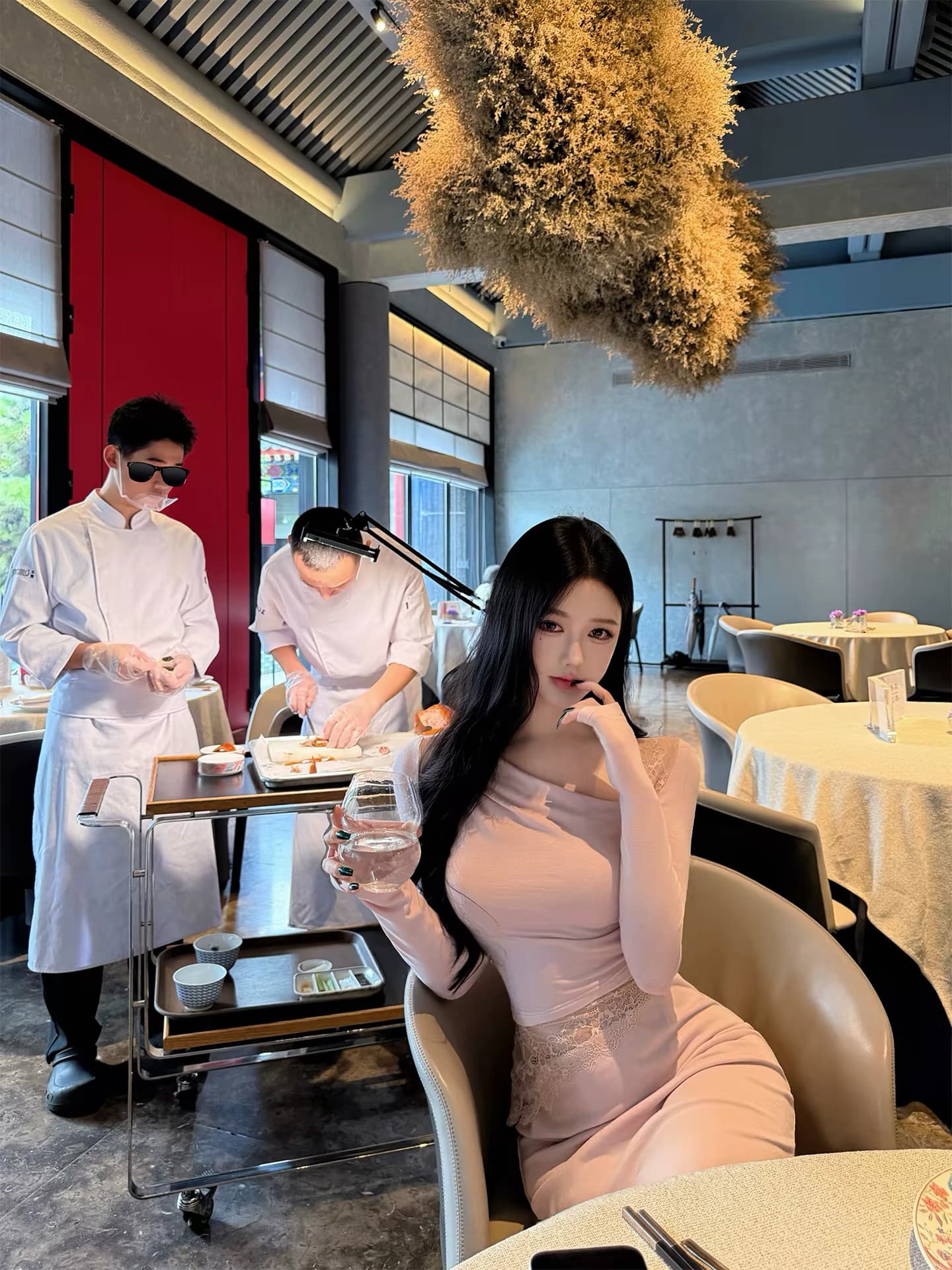 jayky yang 신제품 제한된 시간 95 접기 비스듬한 칼라 레이스 조각 맨위 스트레이트 타이트 스커트 반신 치마 세트 상세 이미지 2