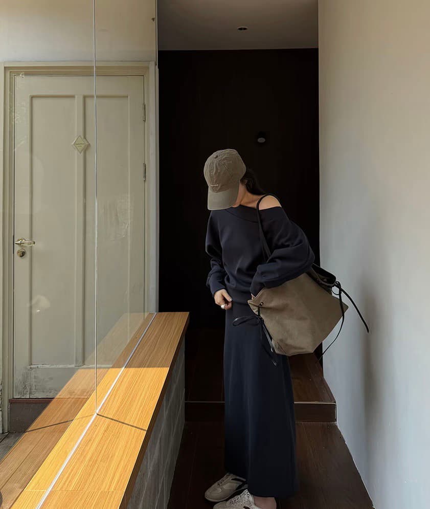 rosybow 한 부서 느긋한 바람 캐주얼 루즈핏 편안함 통기성 비스듬한 어깨 의류 반신 치마 세트 상세 이미지 2