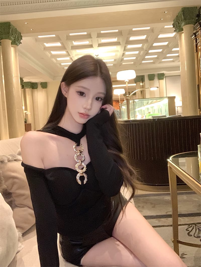 실사 정가 핫걸 원형 고리 행침 목 긴팔 인사이드 잡아라. 의류 다용도 디자인 센스 pu 가죽 반바지 상세 이미지 6