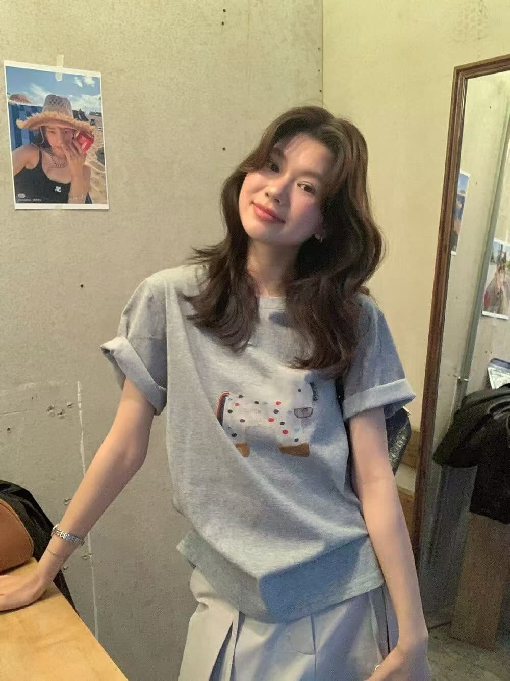 2026 봄 여름 새로운 귀여운 바람 만화 프린트 반팔 티셔츠 여성 다용도 슬림해 보이는 연령 감소 맨위 상세 이미지 3