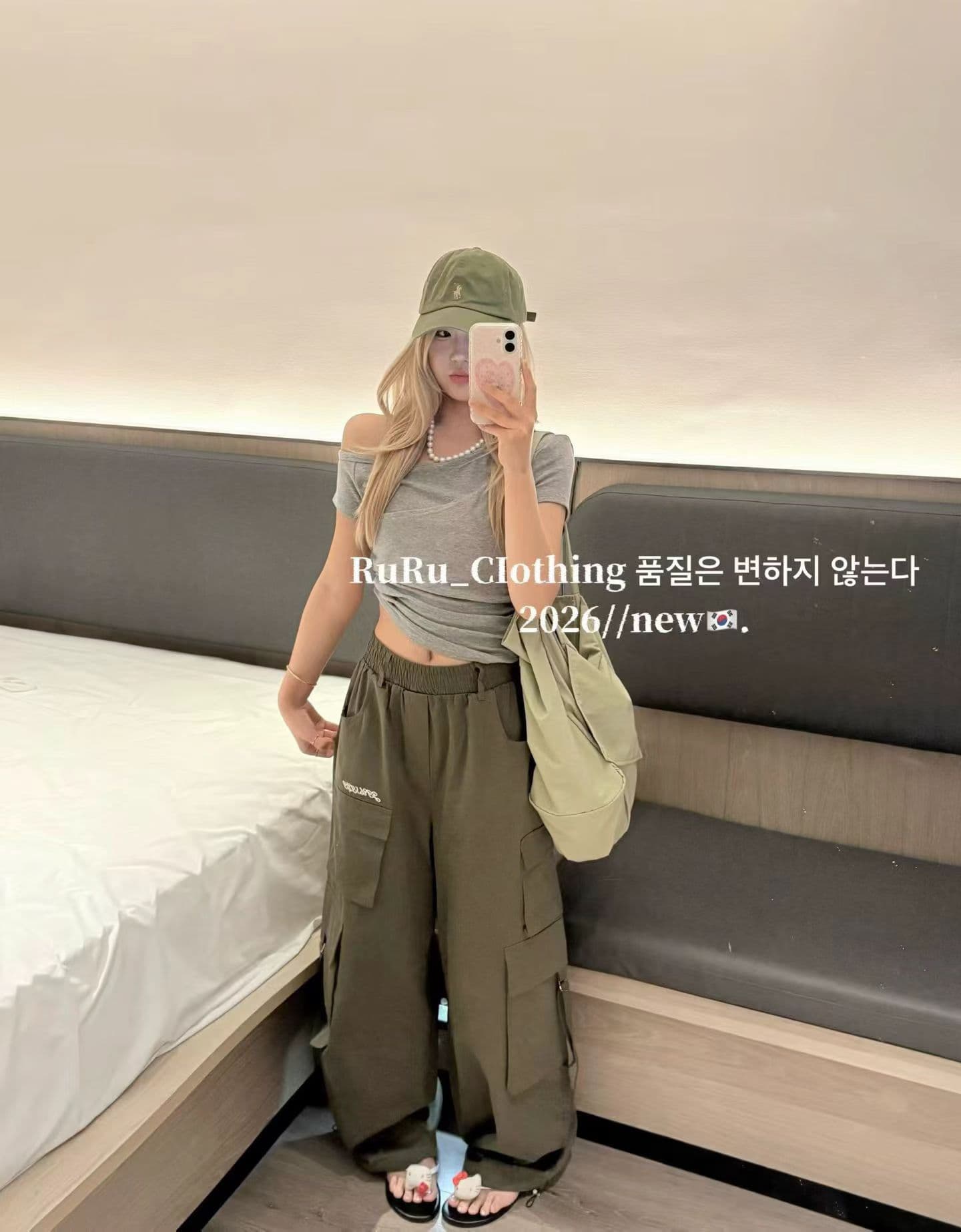 2026 봄 새로운 아메리칸 핫걸 주름 허리 수축 비틀림 비대칭 오프숄더 비스듬한 칼라 티셔츠 여성 섹시함 맨위 상세 이미지 2