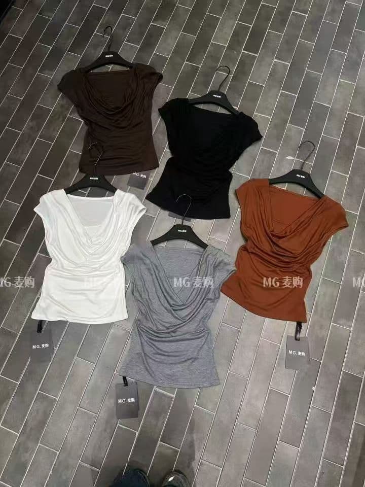 한 부서 chic 연령 감소 흔들다 칼라 반팔 티셔츠 여성 여름 2026 새로운 몸매 가꾸기 슬림해 보이는 십자가 칼라 품격 작은 맨위 상세 이미지 6