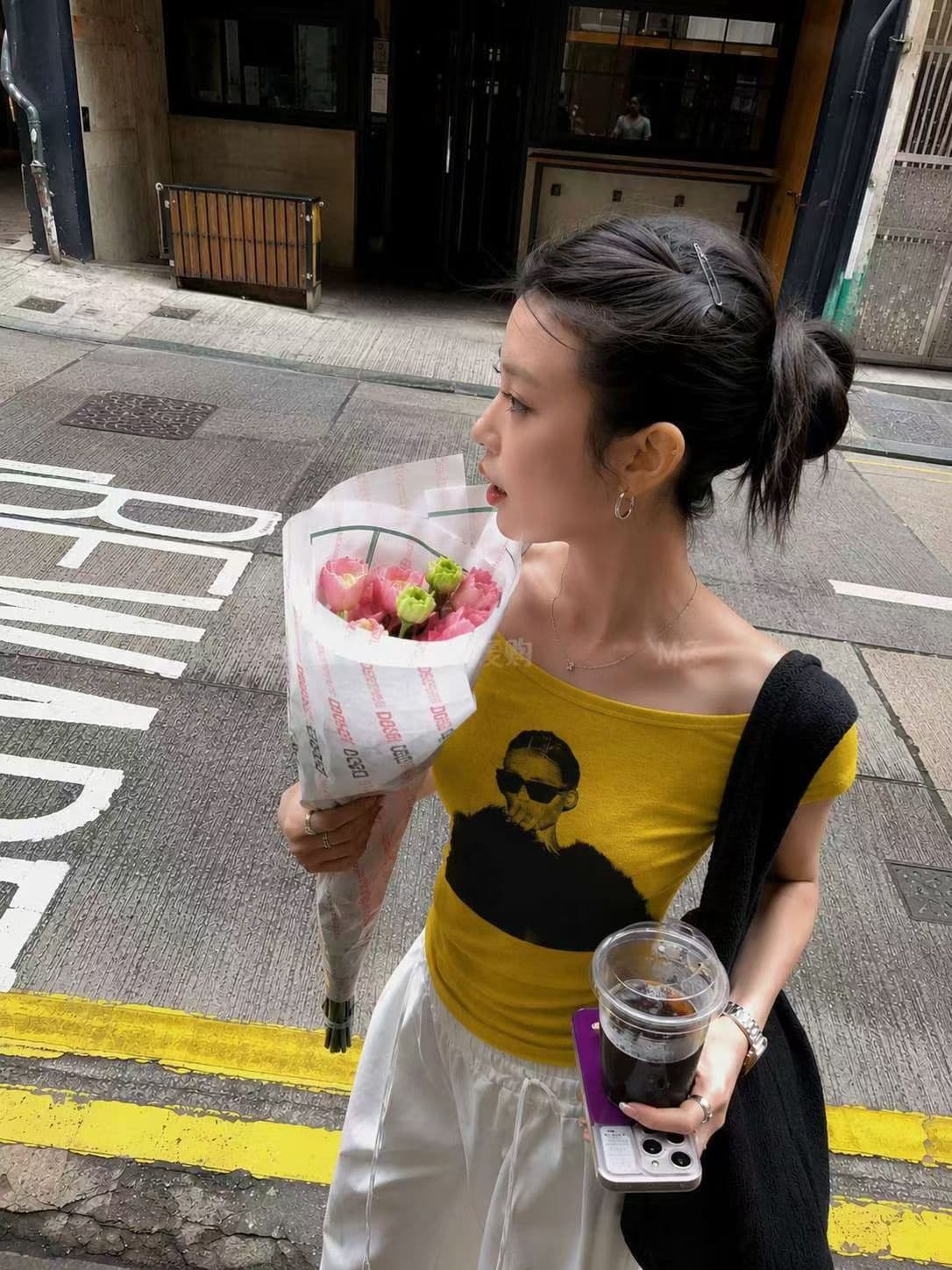 아메리칸 레트로 슈퍼 잘 생긴 핫걸 비스듬한 어깨 반팔 티셔츠 여성 여름 디자인 센스 고유 한 아름다운 다용도 오프숄더 맨위 상세 이미지 1