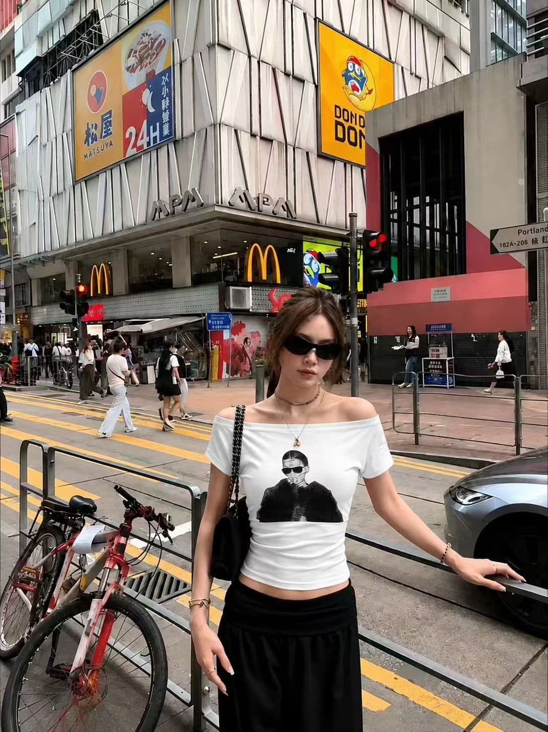 아메리칸 레트로 슈퍼 잘 생긴 핫걸 비스듬한 어깨 반팔 티셔츠 여성 여름 디자인 센스 고유 한 아름다운 다용도 오프숄더 맨위 상세 이미지 4