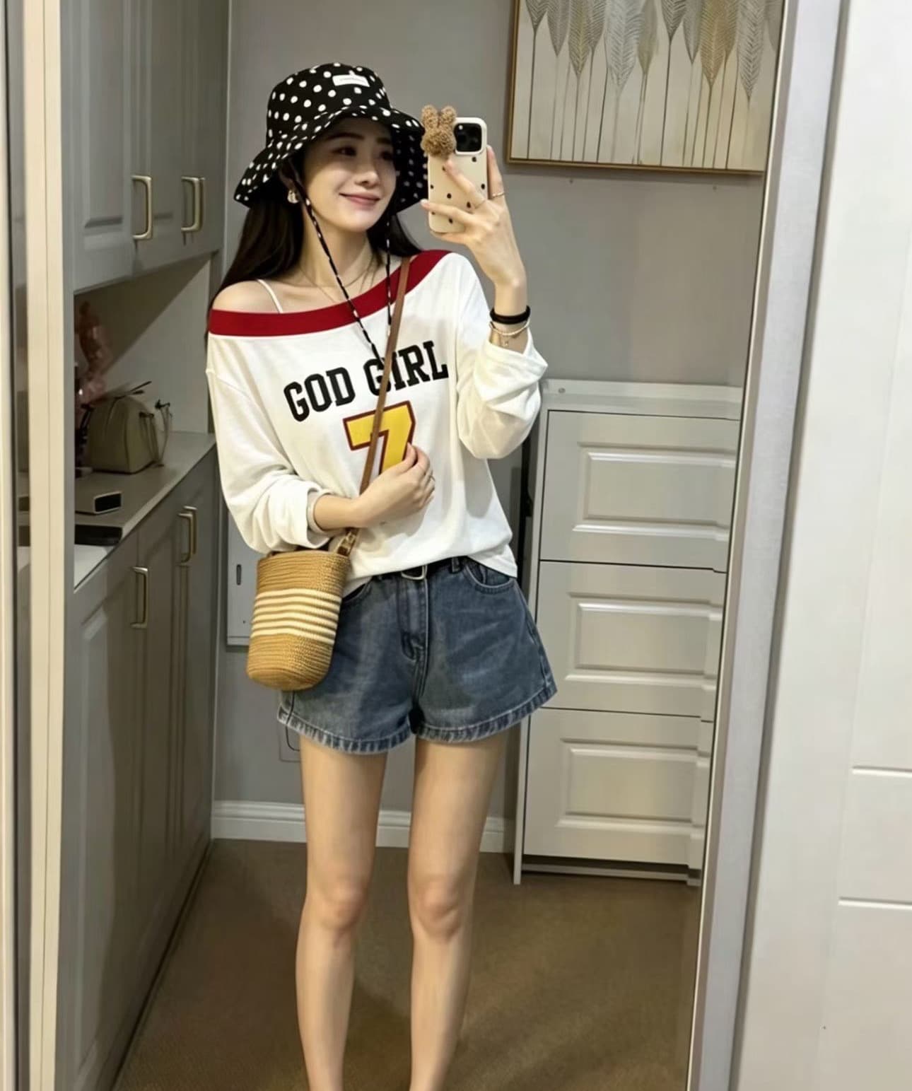 여름 새로운 한국 스타일 루즈핏 시간 아직도 느낌 다용도 슬림해 보이는 외국 가스 오프숄더 배색 긴팔 자외선 차단 티셔츠 여성 트렌디 상세 이미지 6