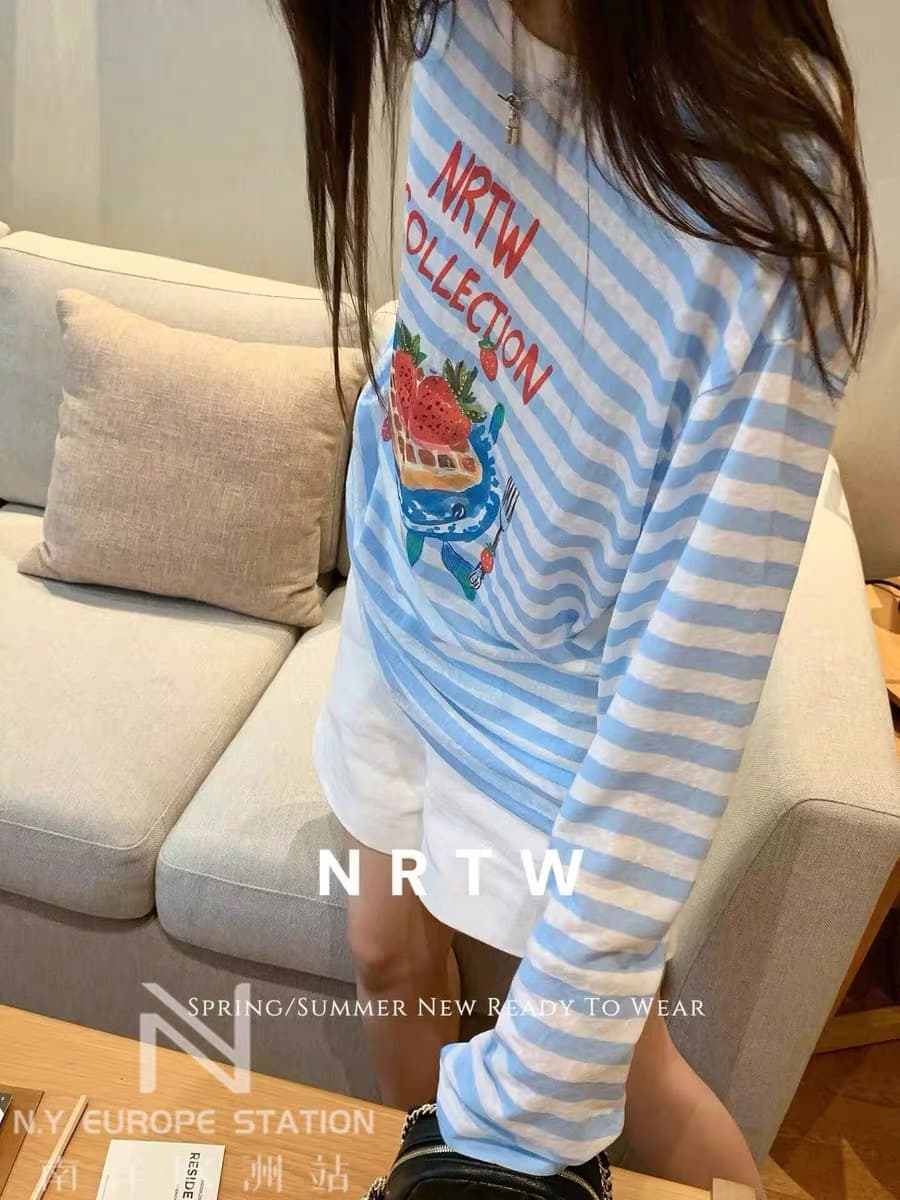 느긋한 바람 스트라이프 딸기 프린트 긴팔 티셔츠 여성 루즈핏 라운드 넥 풀오버 자외선 차단 블라우스 맨위 이미지 3