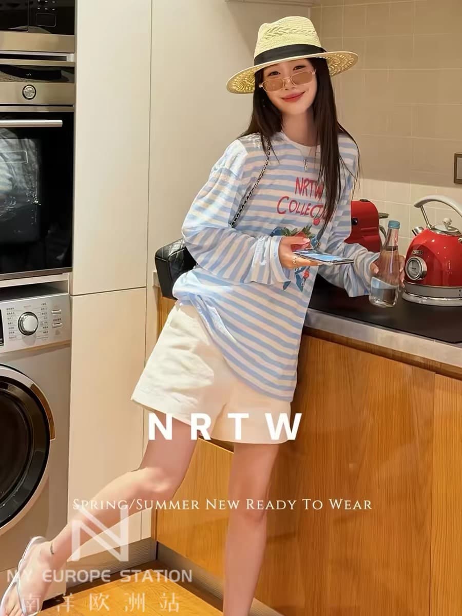 느긋한 바람 스트라이프 딸기 프린트 긴팔 티셔츠 여성 루즈핏 라운드 넥 풀오버 자외선 차단 블라우스 맨위 상세 이미지 4