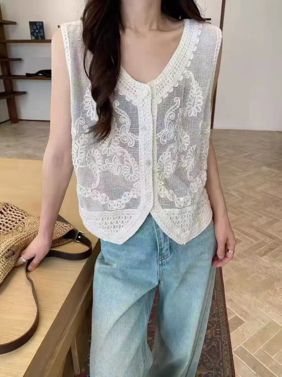 고급 센스 자수 홀로우 아웃 V넥 민소매 레이스 조끼 조끼 여자 2026 여름 새로운 루즈핏 스택 착용 맨위 이미지 3