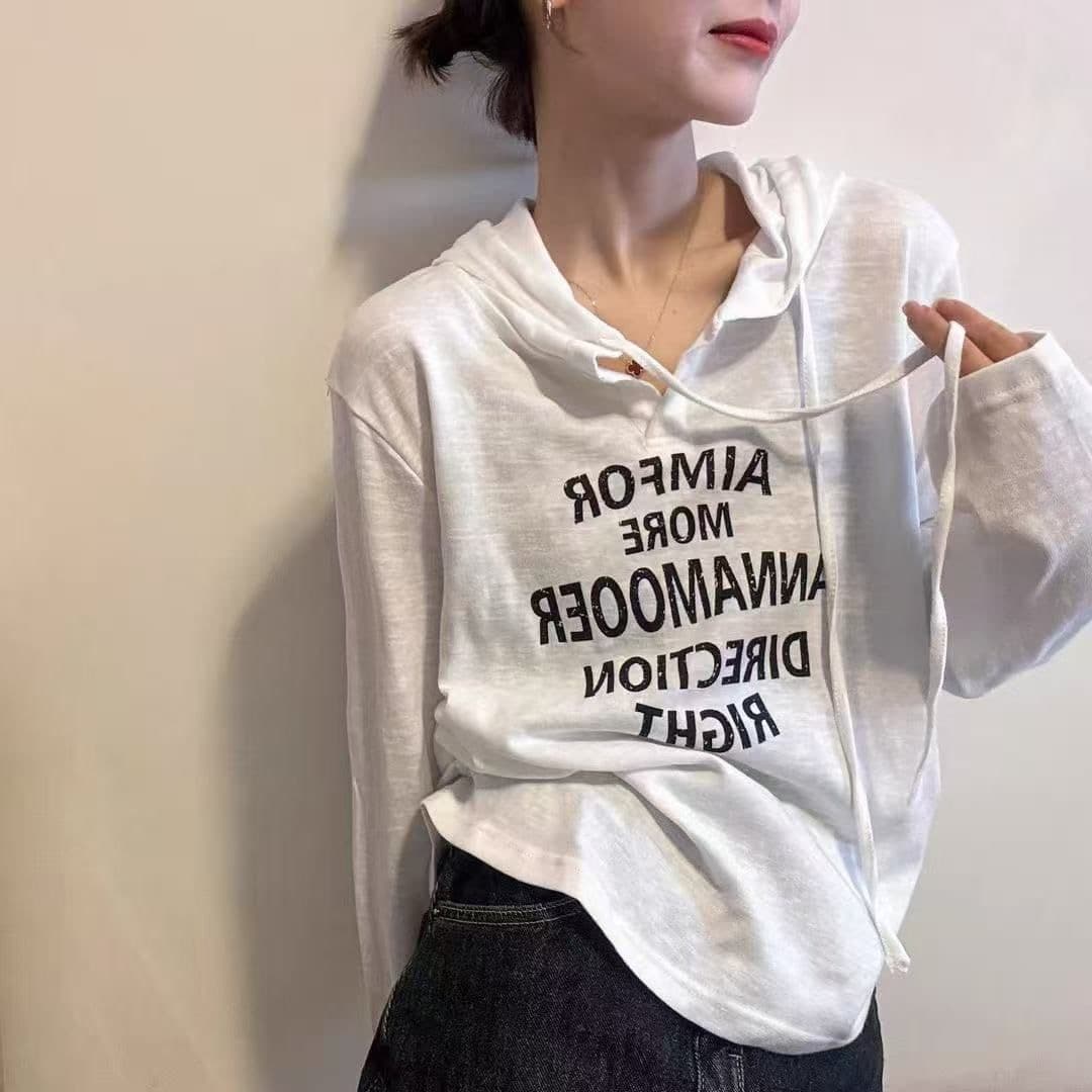 새로운 외국 가스 몸매 가꾸기 주름 슬림해 보이는 알파벳 프린트 펌프 로프 후드 긴팔 티셔츠 여성 ins 이미지 5