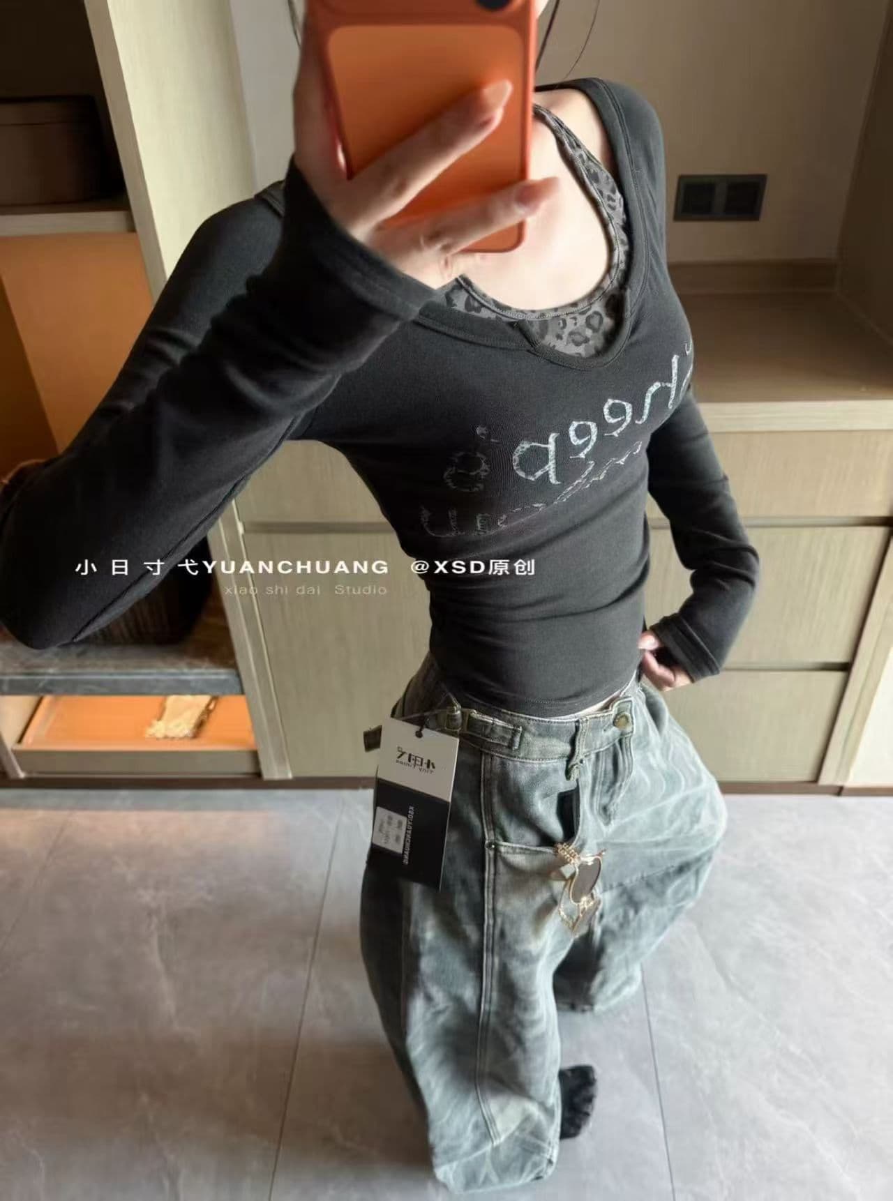 2026 이른 가을 디자인 센스 u 칼라 레오파드 무늬 슬립 투피스 세트 행침 목 몸매 가꾸기 긴팔 맨위 여성 이미지 3