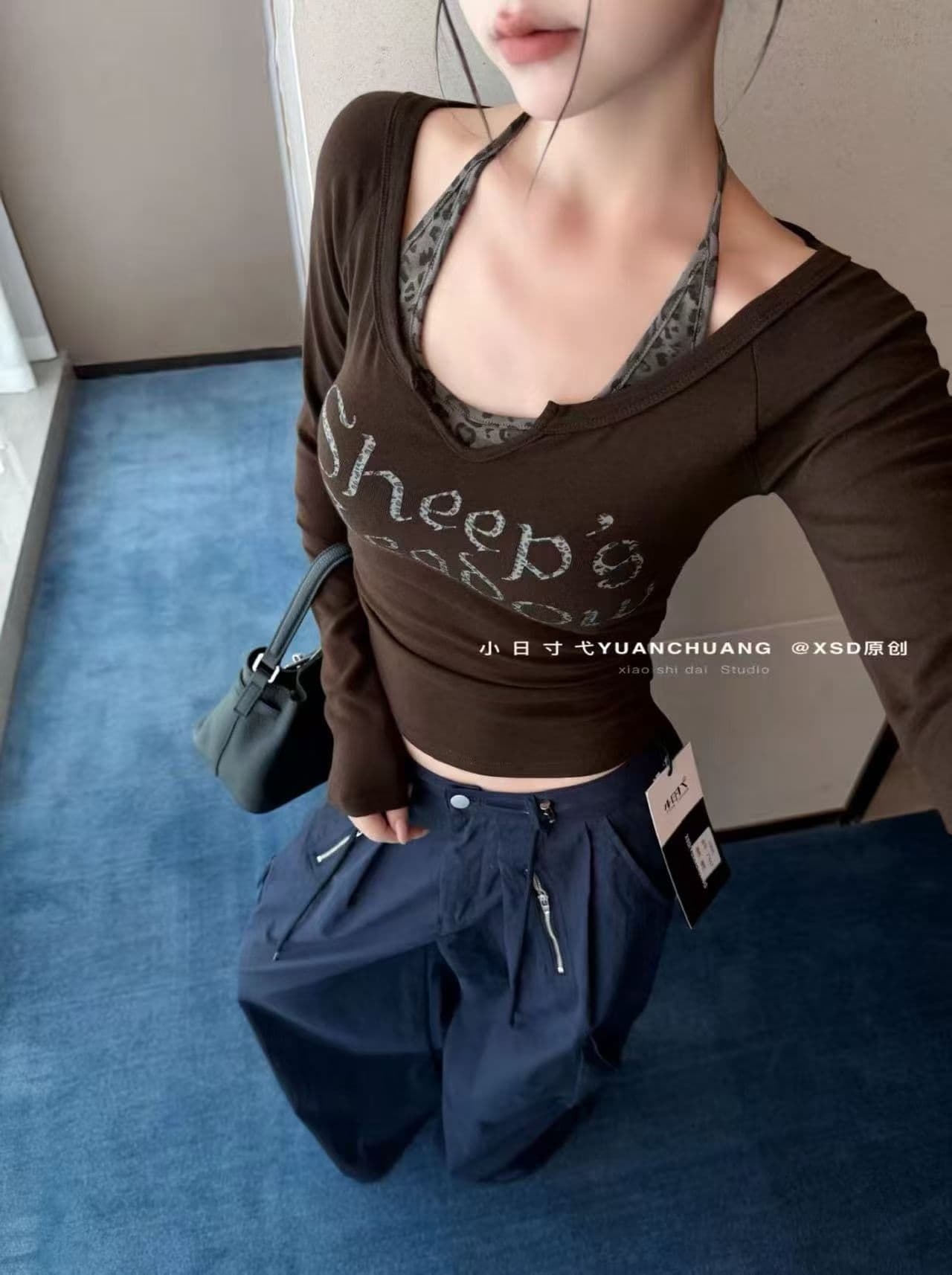 2026 이른 가을 디자인 센스 u 칼라 레오파드 무늬 슬립 투피스 세트 행침 목 몸매 가꾸기 긴팔 맨위 여성 상세 이미지 3