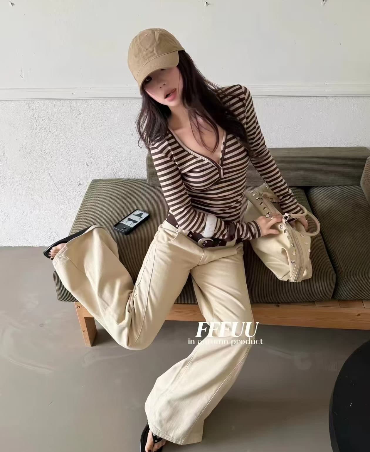 작은 대중 Chic 스트라이프 V넥 인사이드 가져 가라. 기본 셔츠 티셔츠 여성 가을 겨울 2026 새로운 작은 키 몸매 가꾸기 맨위 이미지 3
