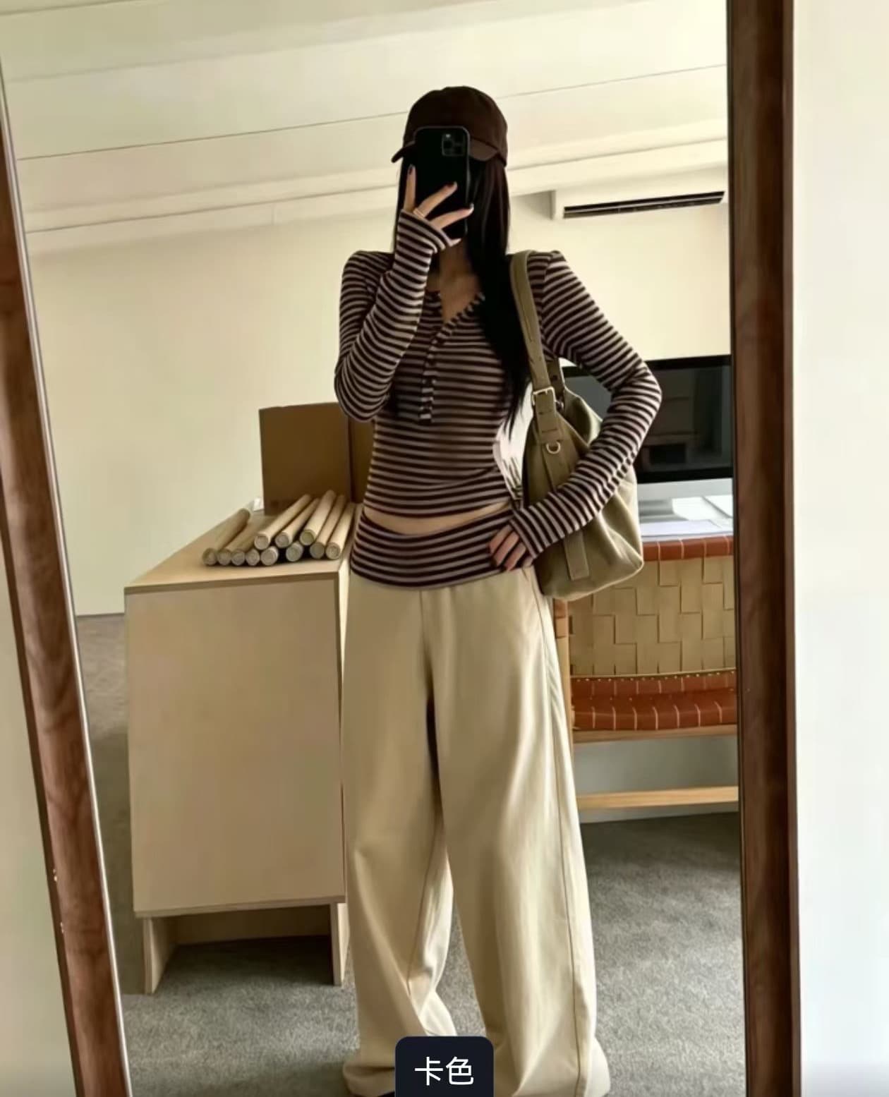 작은 대중 Chic 스트라이프 V넥 인사이드 가져 가라. 기본 셔츠 티셔츠 여성 가을 겨울 2026 새로운 작은 키 몸매 가꾸기 맨위 상세 이미지 3