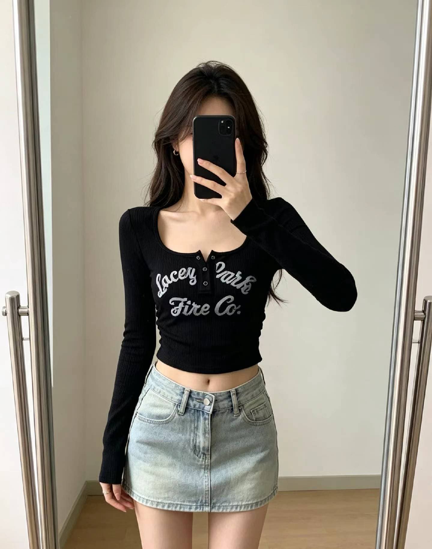 2026 이른 가을 패션 다용도 u 칼라 긴팔 티셔츠 기본 셔츠 상세 이미지 1