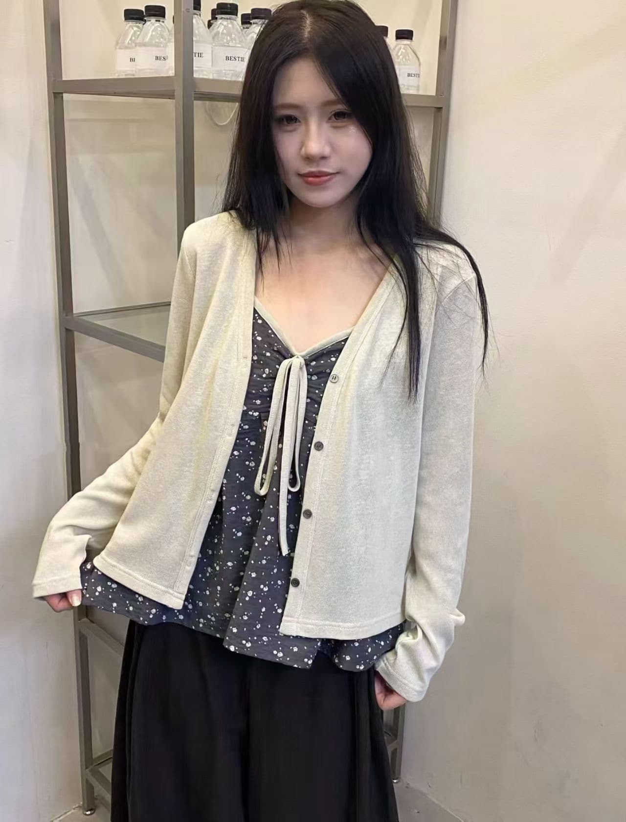 레트로 세트 꽃무늬 레이스업 캐미솔 이른 가을 단색 쇼트 스타일 카디건 코트 투피스 세트 상세 이미지 2