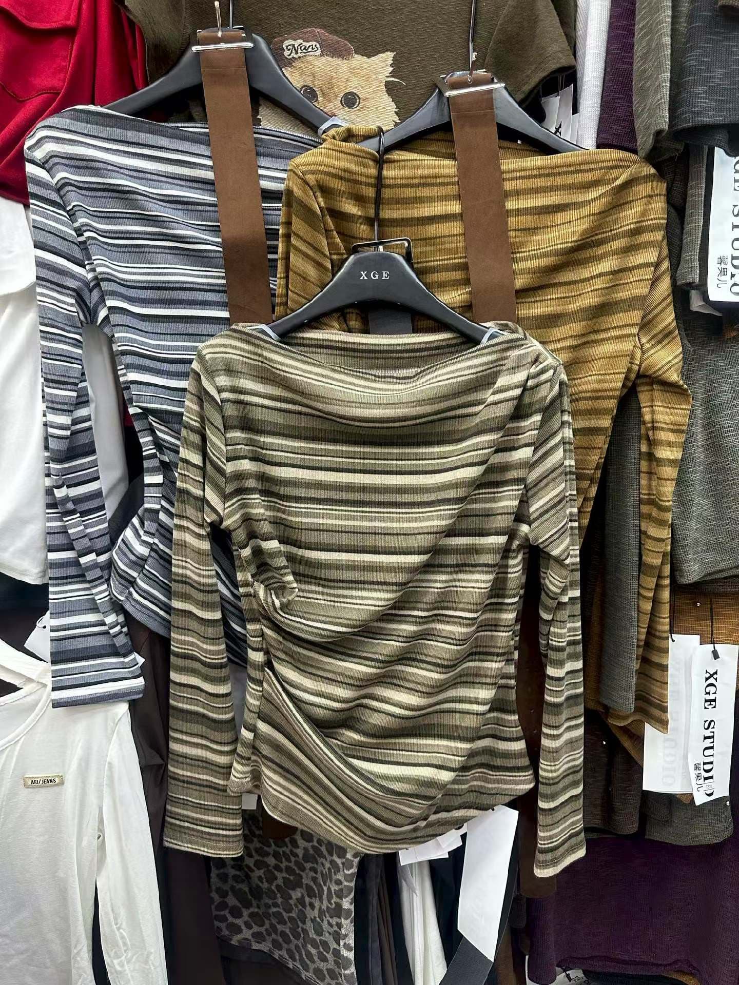 한 부서 패션 다용도 스트라이프 오프숄더 티셔츠 여성 가을 2026 새로운 루즈핏 슬림해 보이는 맨위 벨트 포함 상세 이미지 5