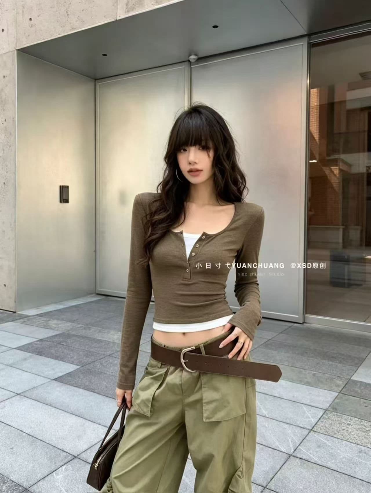 2026 이른 가을 새로운 아메리칸 레트로 페이크 레이어드 긴팔 티셔츠 여성 핫걸 기본 셔츠 맨위 상세 이미지 12