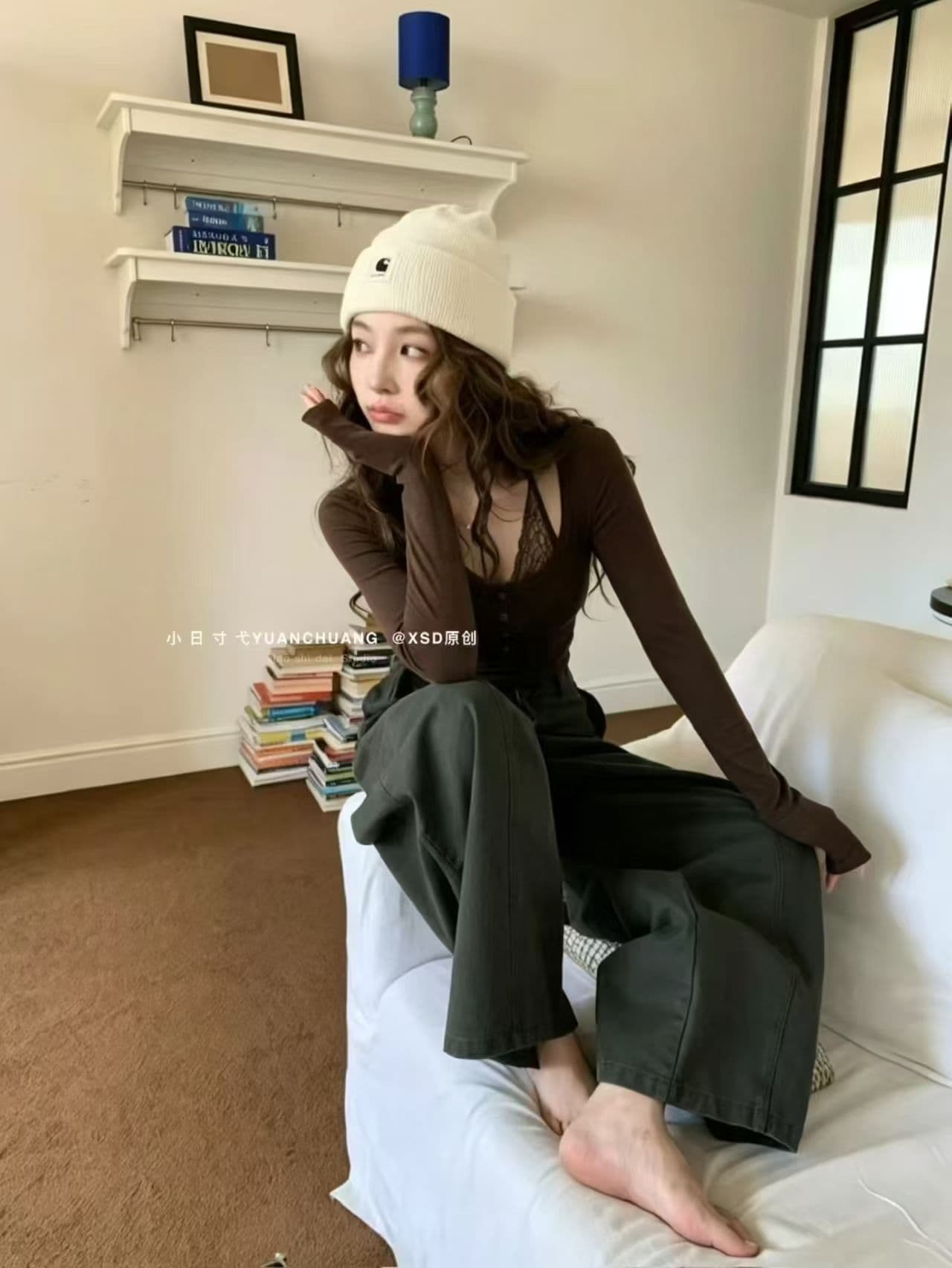 2026 가을 겨울 새로운 한 부서 순수한 욕망 바람 행침 목 레이스 조각 디자인 페이크 레이어드 티셔츠 핫걸 기본 셔츠 상세 이미지 5